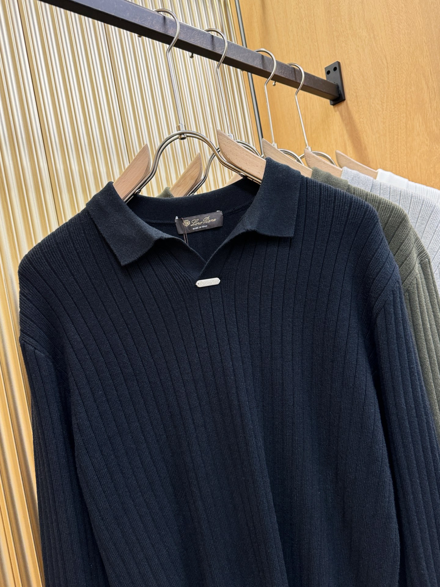 Loro Piana诺悠翩雅 新款毛衣，胸前logo设计！贸易公司渠道稀出，同步官网发售！秋冬系列经典设