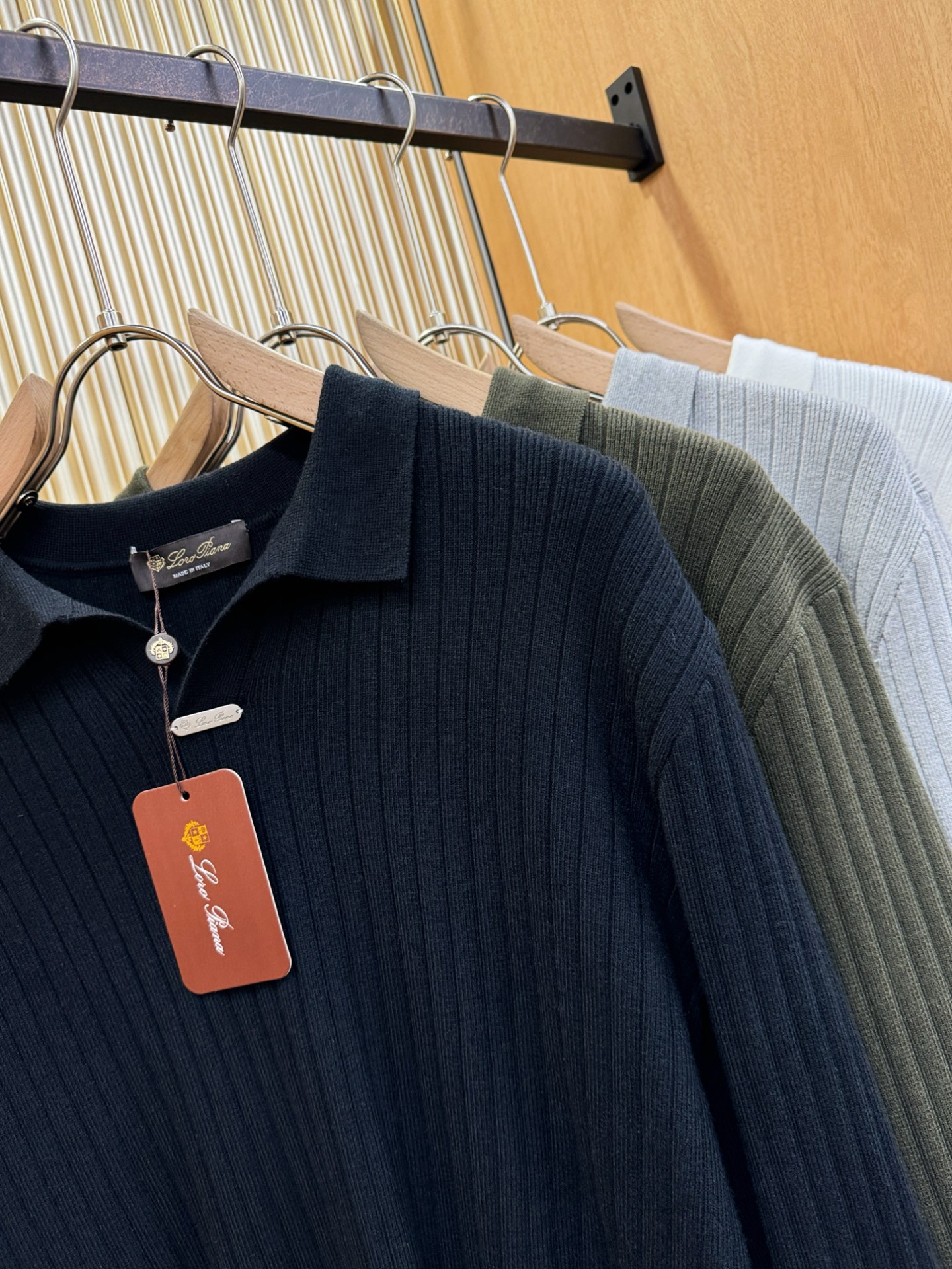 Loro Piana诺悠翩雅 新款毛衣，胸前logo设计！贸易公司渠道稀出，同步官网发售！秋冬系列经典设