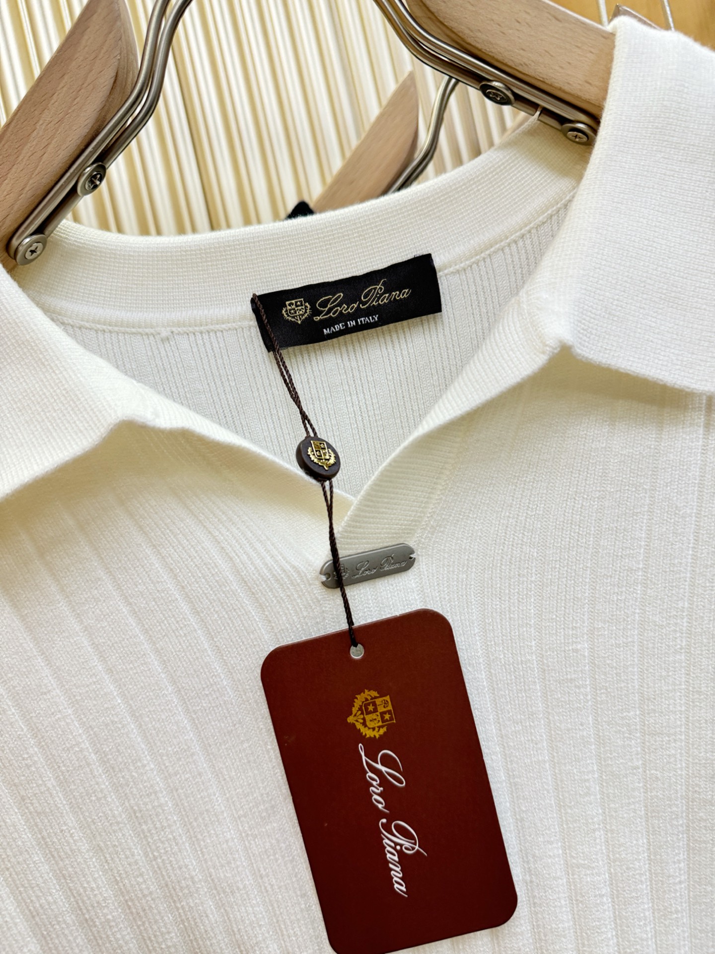 Loro Piana Men's Knitted Wool Polo Sweater with Logo Design - Casual Fit 7 i1758108453577 210 0 5
