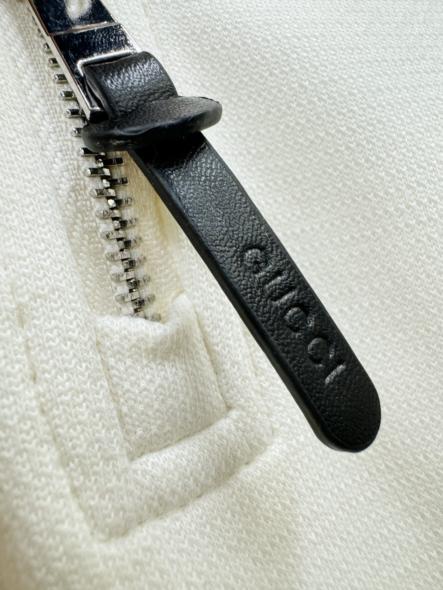 Gucci Men's 2025 SS/AW Long Sleeve Top with Classic Logo Design 6 i1758108547952 4373 0 4