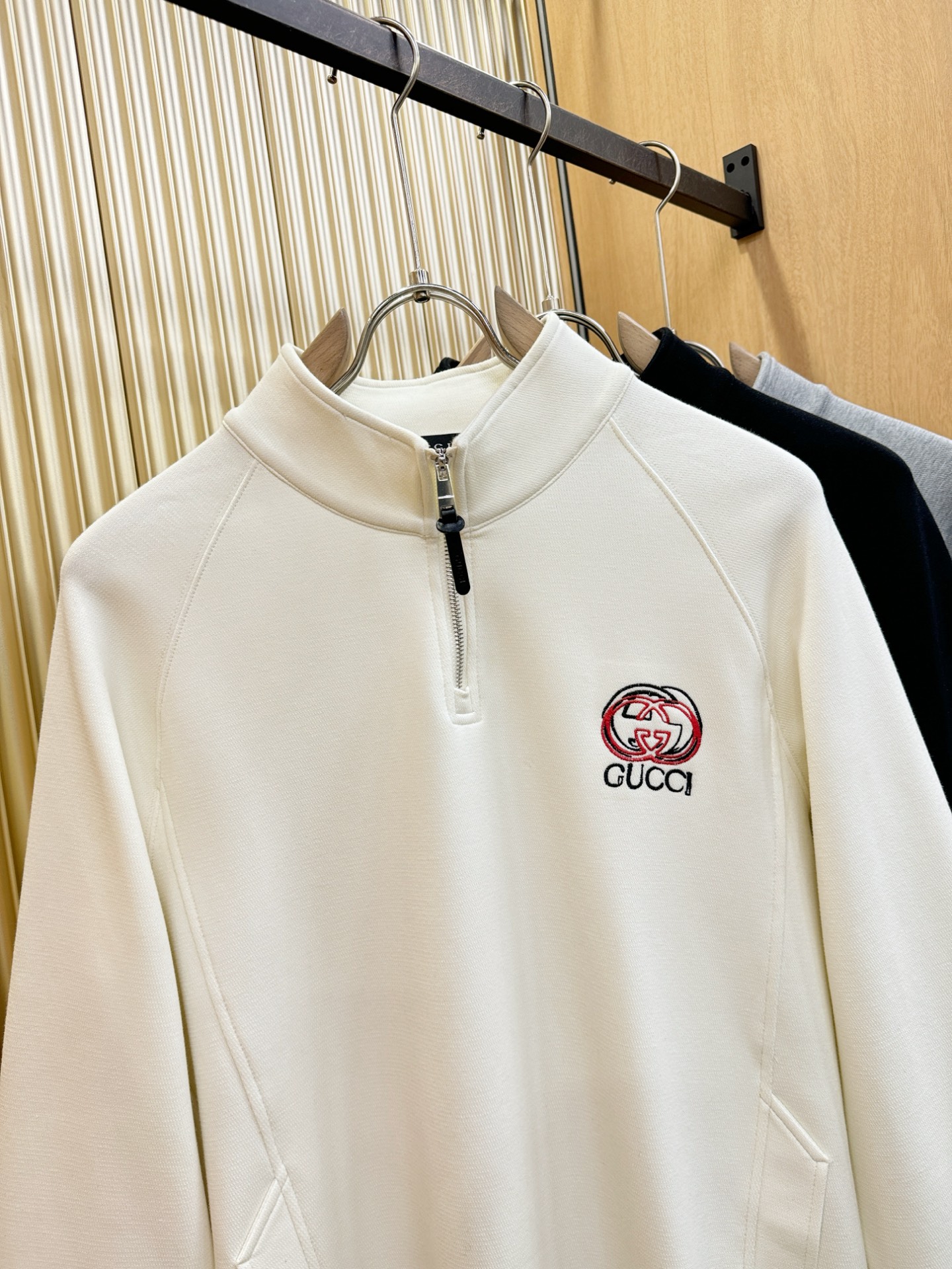 Gucci Men's 2025 SS/AW Long Sleeve Top with Classic Logo Design 3 i1758108547964 1038 0 1