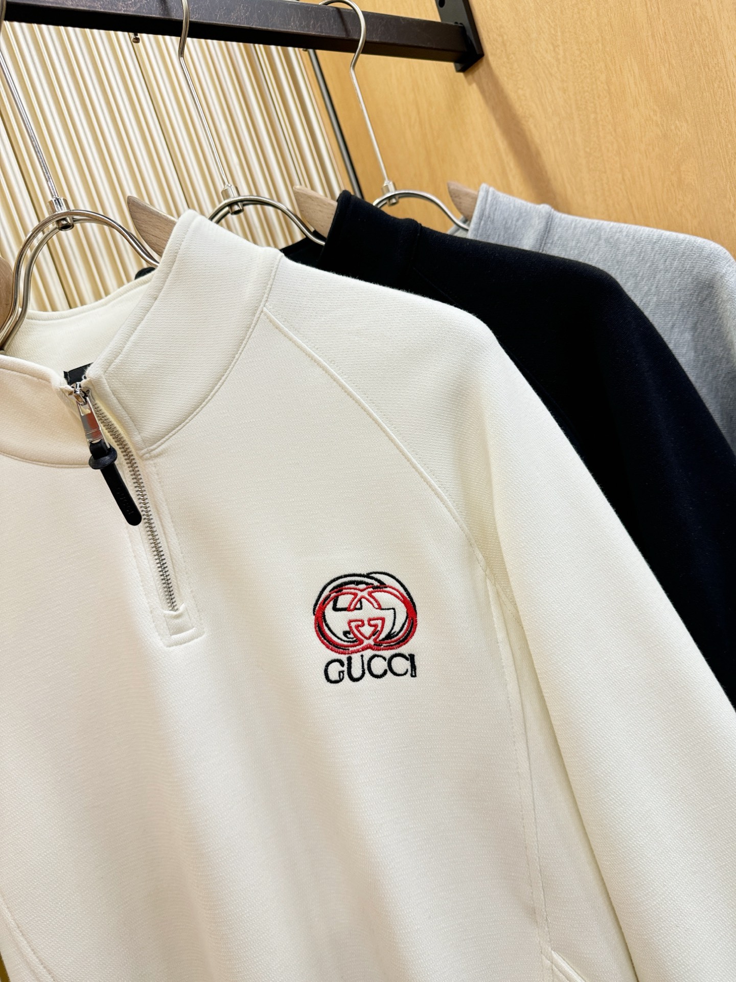 Gucci Men's 2025 SS/AW Long Sleeve Top with Classic Logo Design 8 i1758108549767 9845 0 6