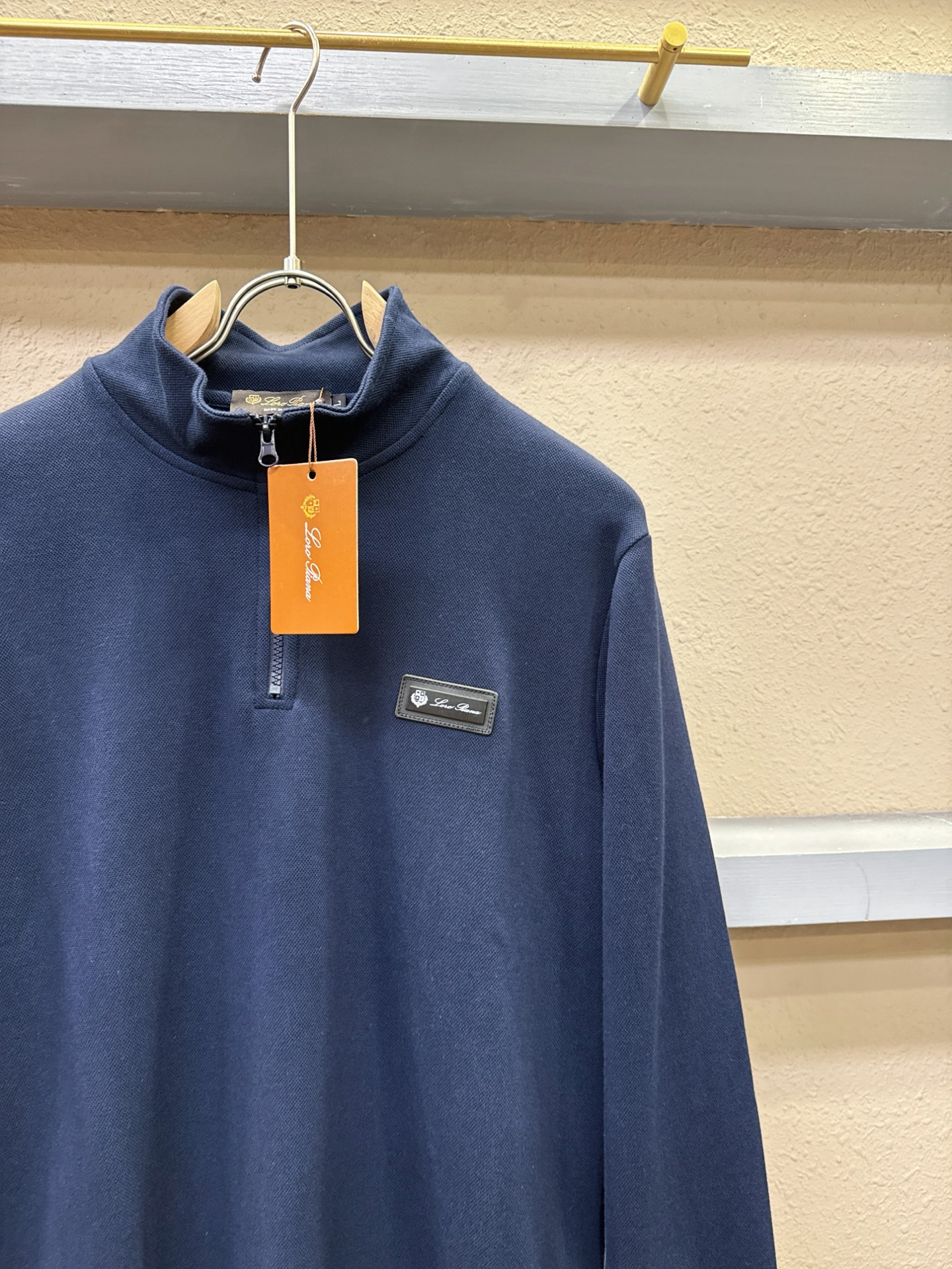 Loro Piana诺悠翩雅 2025ss秋季新品 长袖卫衣，经典Logo设计，百搭款 官网同步发售 定