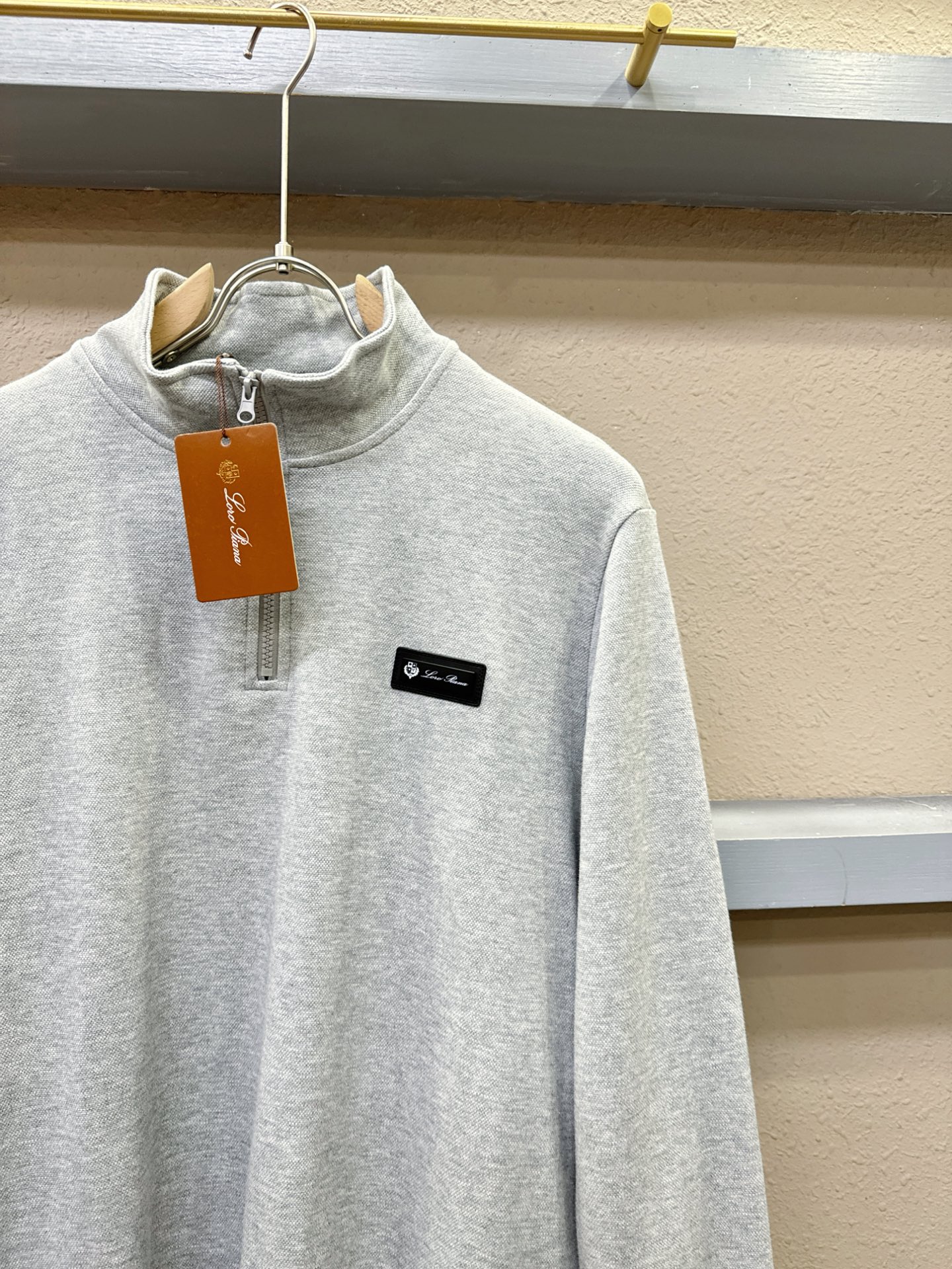 Loro Piana诺悠翩雅 2025ss秋季新品 长袖卫衣，经典Logo设计，百搭款 官网同步发售 定