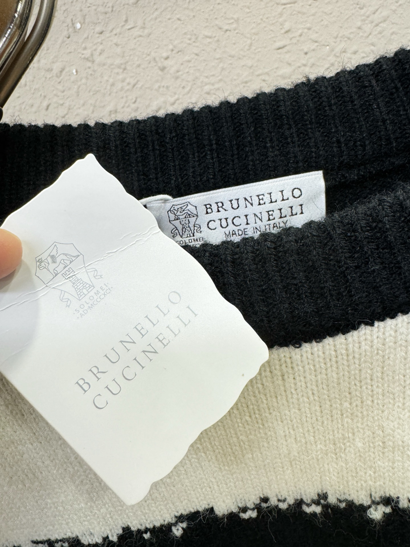 BC布鲁提 2025新款毛衣，精工刺绣，羊毛面料，胸前logo设计！贸易公司渠道稀出，同步官网发售！秋冬