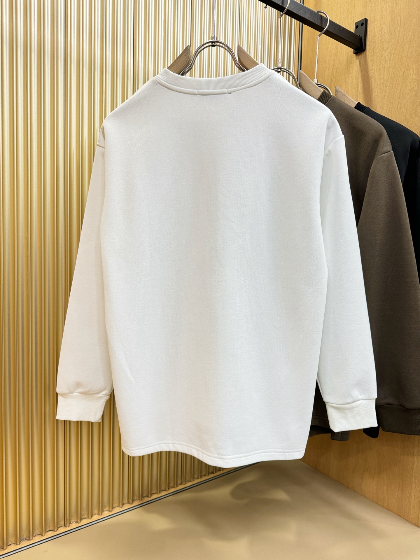 BC布鲁提 2025ss秋冬新品 长袖T恤，经典Logo设计，百搭款 官网同步发售 定制面料，柔软细腻 