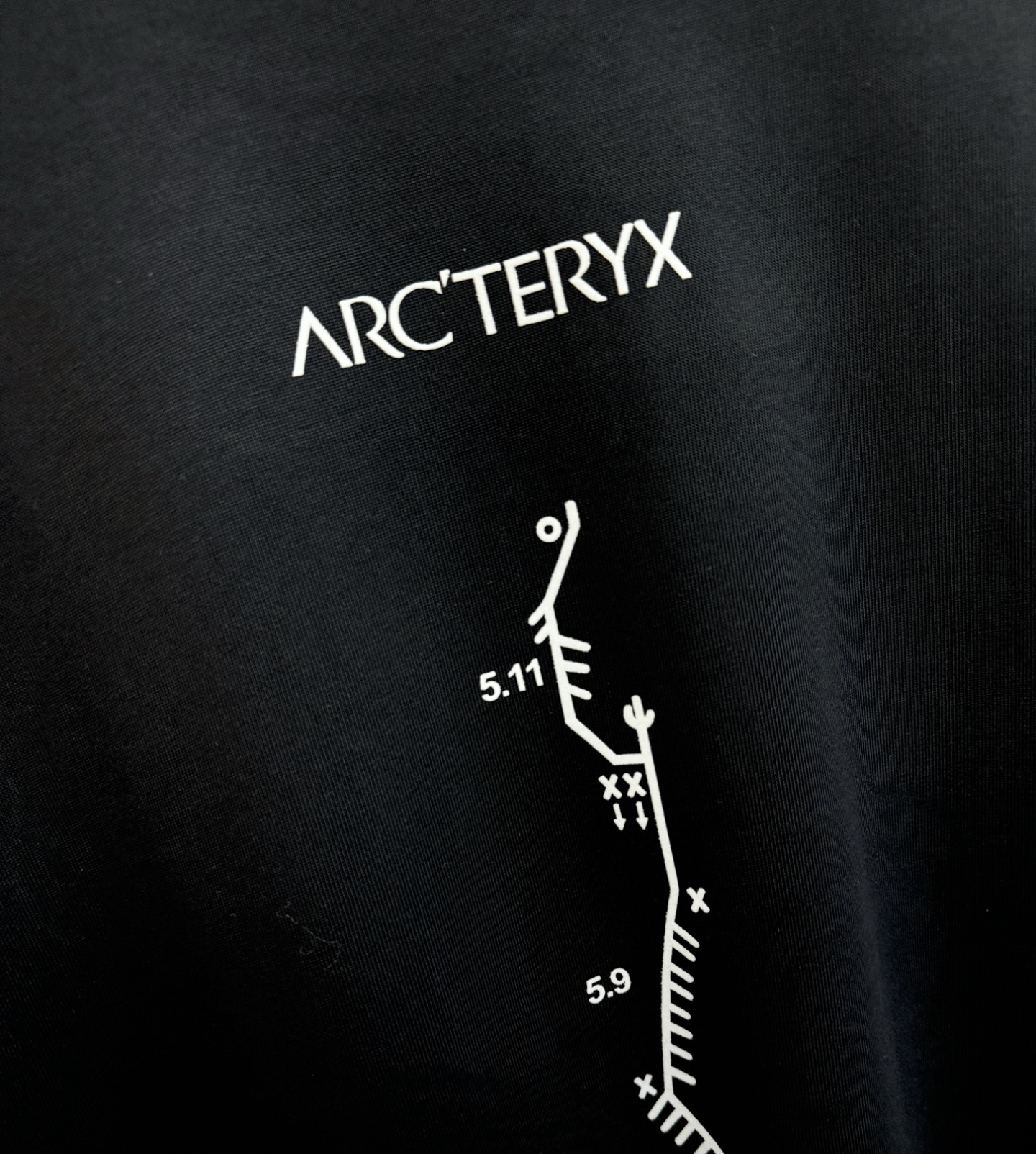 ARC‘TERYX/始祖鸟 2025ss秋冬新品 长袖T恤，经典Logo设计，百搭款 官网同步发售 定制