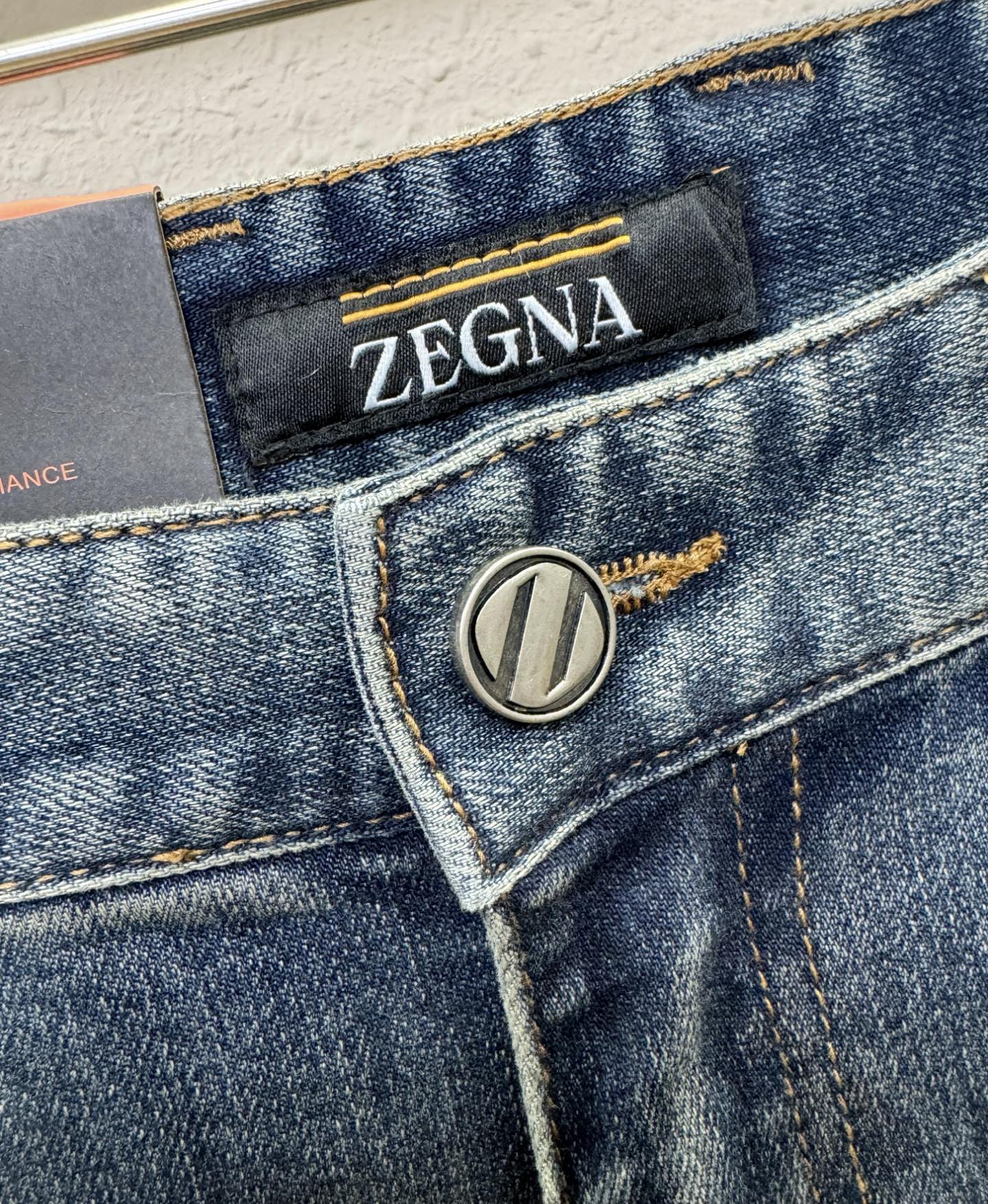 Ermenegildo Zeg*a杰*亚 2025专柜新品，原版牛仔裤 原版重工打造，品牌经典LOGO设