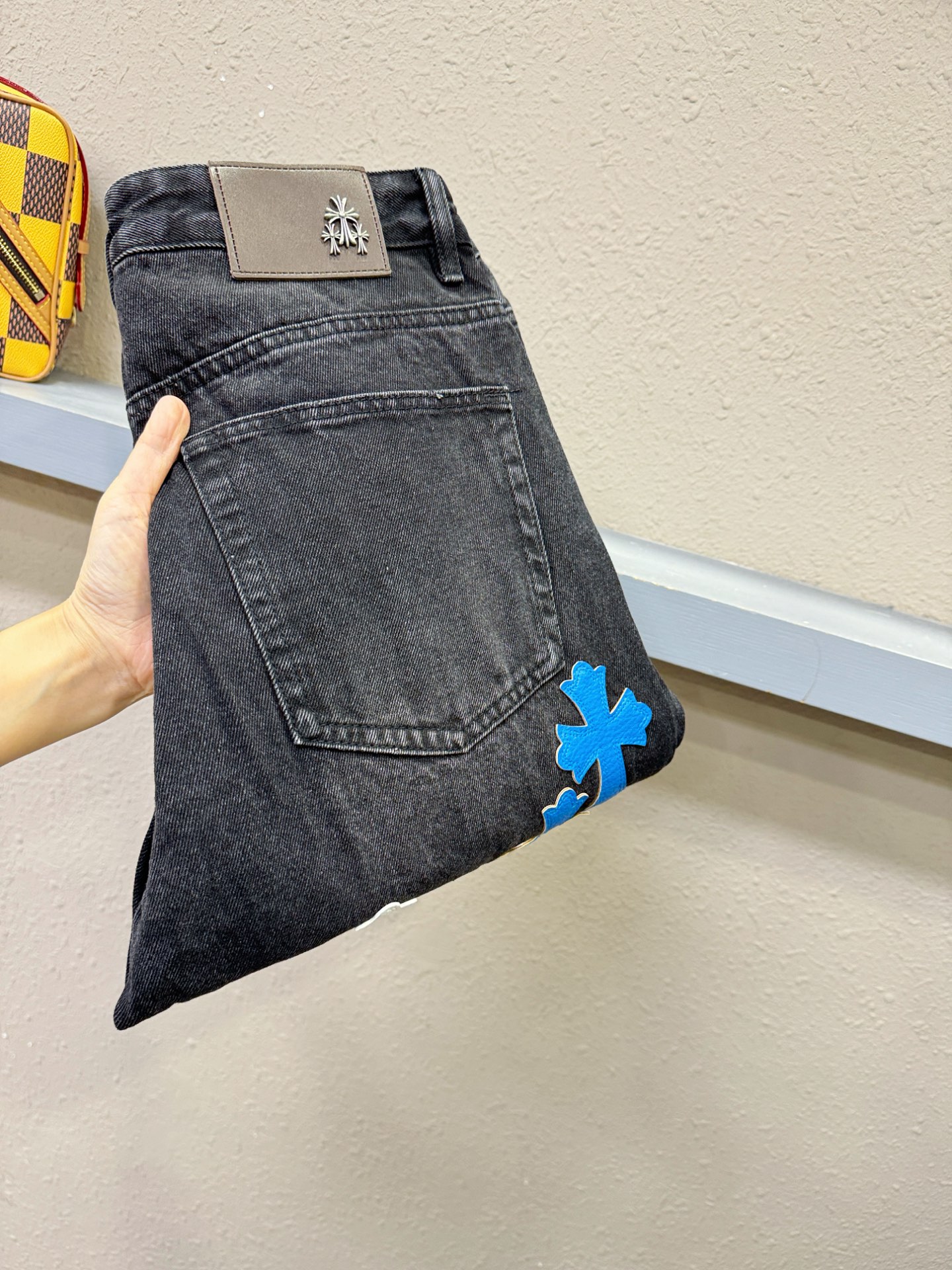 CHROME HEARTS 克罗心 2025专柜新品，原版牛仔裤 原版重工打造，品牌经典LOGO设计，三