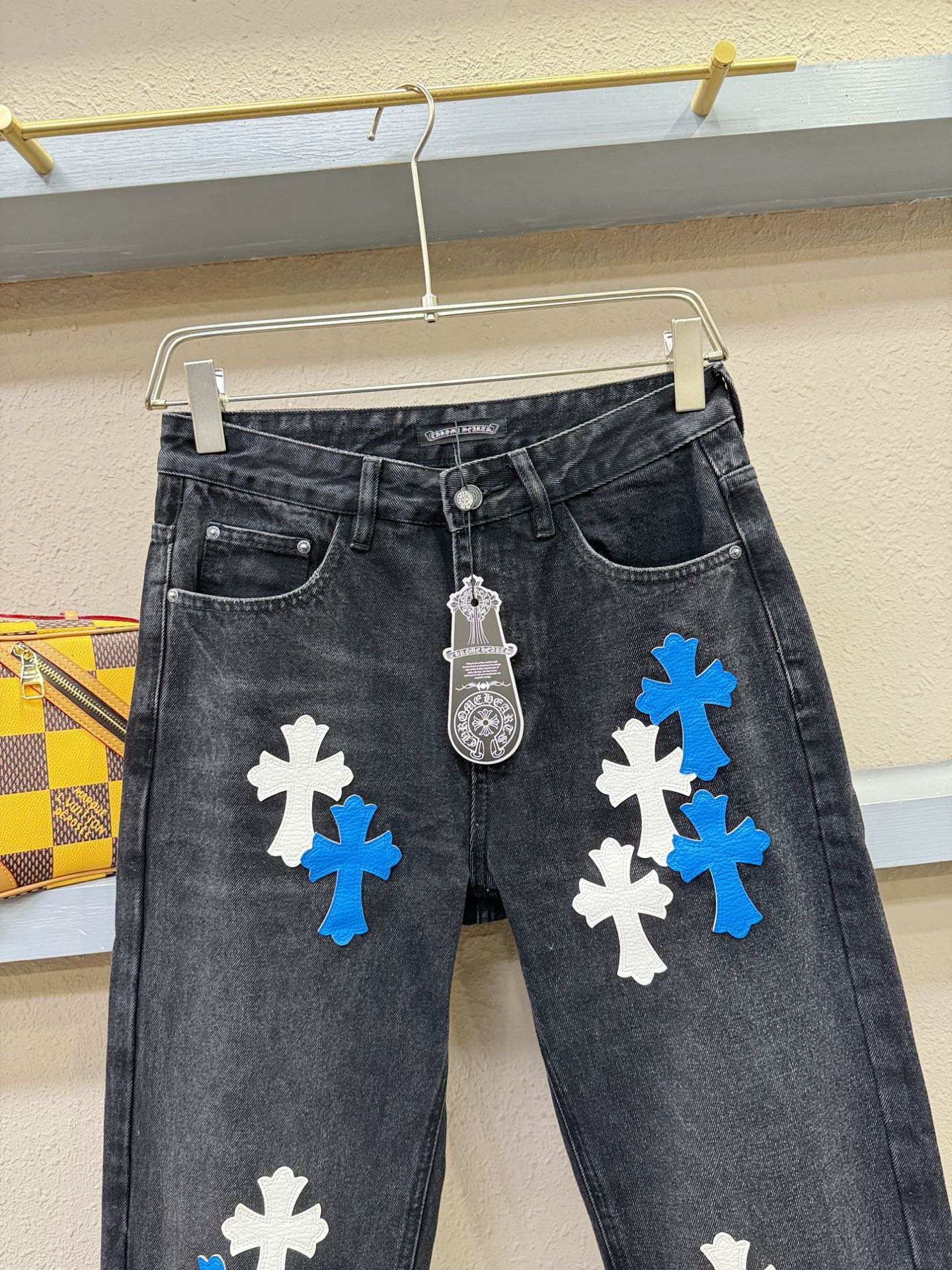 CHROME HEARTS 克罗心 2025专柜新品，原版牛仔裤 原版重工打造，品牌经典LOGO设计，三