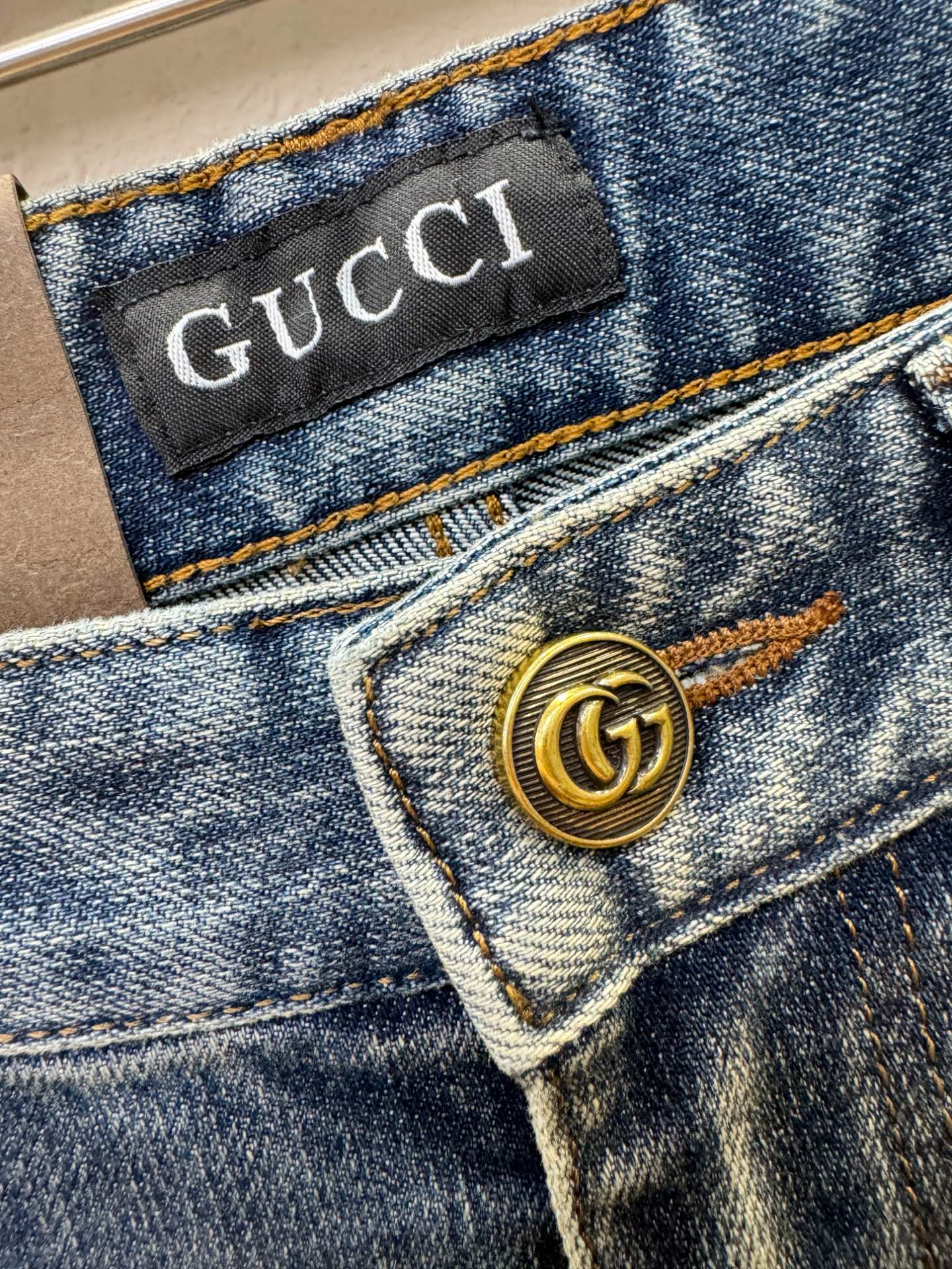 Gucci古奇 2025专柜新品，原版牛仔裤 原版重工打造，品牌经典LOGO设计，三标齐全！原版五金辅料