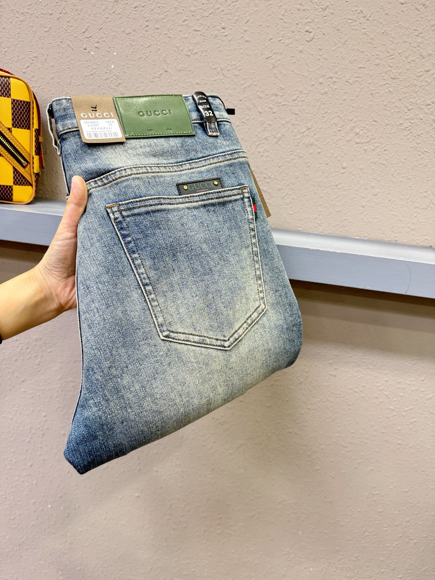 Gucci古奇 2025专柜新品，原版牛仔裤 原版重工打造，品牌经典LOGO设计，三标齐全！原版五金辅料