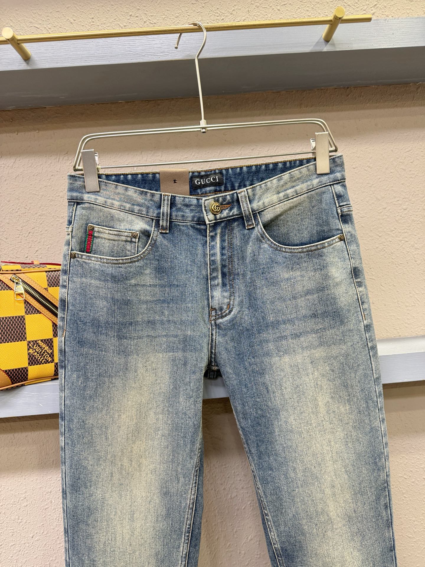 Gucci古奇 2025专柜新品，原版牛仔裤 原版重工打造，品牌经典LOGO设计，三标齐全！原版五金辅料