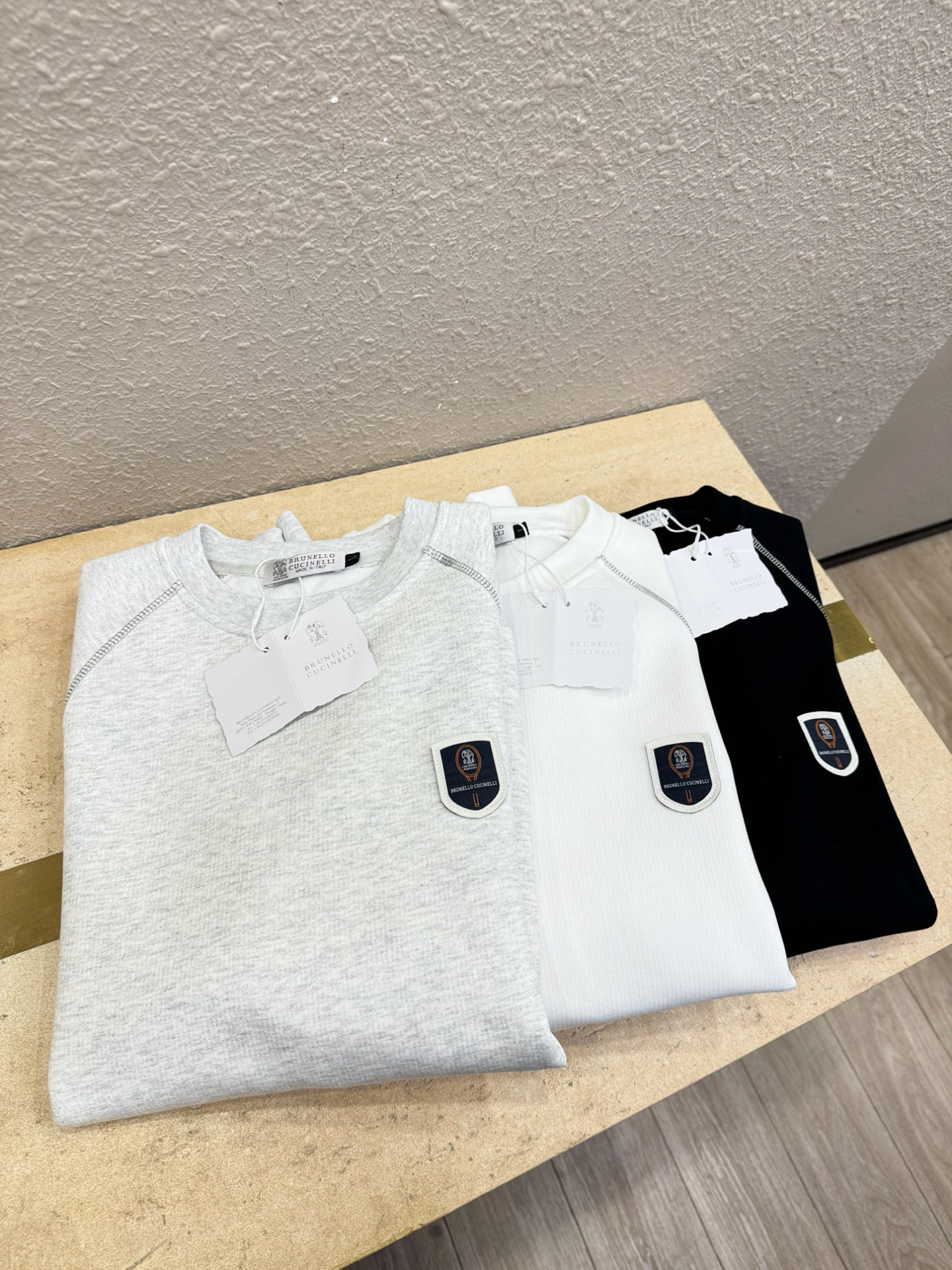 BC布鲁提 2025ss秋季新品 长袖卫衣，经典Logo设计，百搭款 官网同步发售 定制面料，柔软细腻，