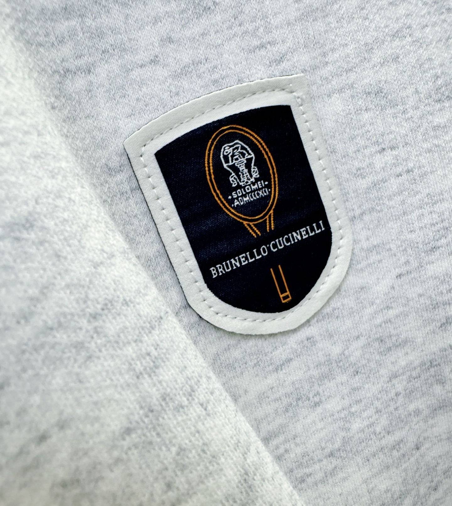 BC布鲁提 2025ss秋季新品 长袖卫衣，经典Logo设计，百搭款 官网同步发售 定制面料，柔软细腻，