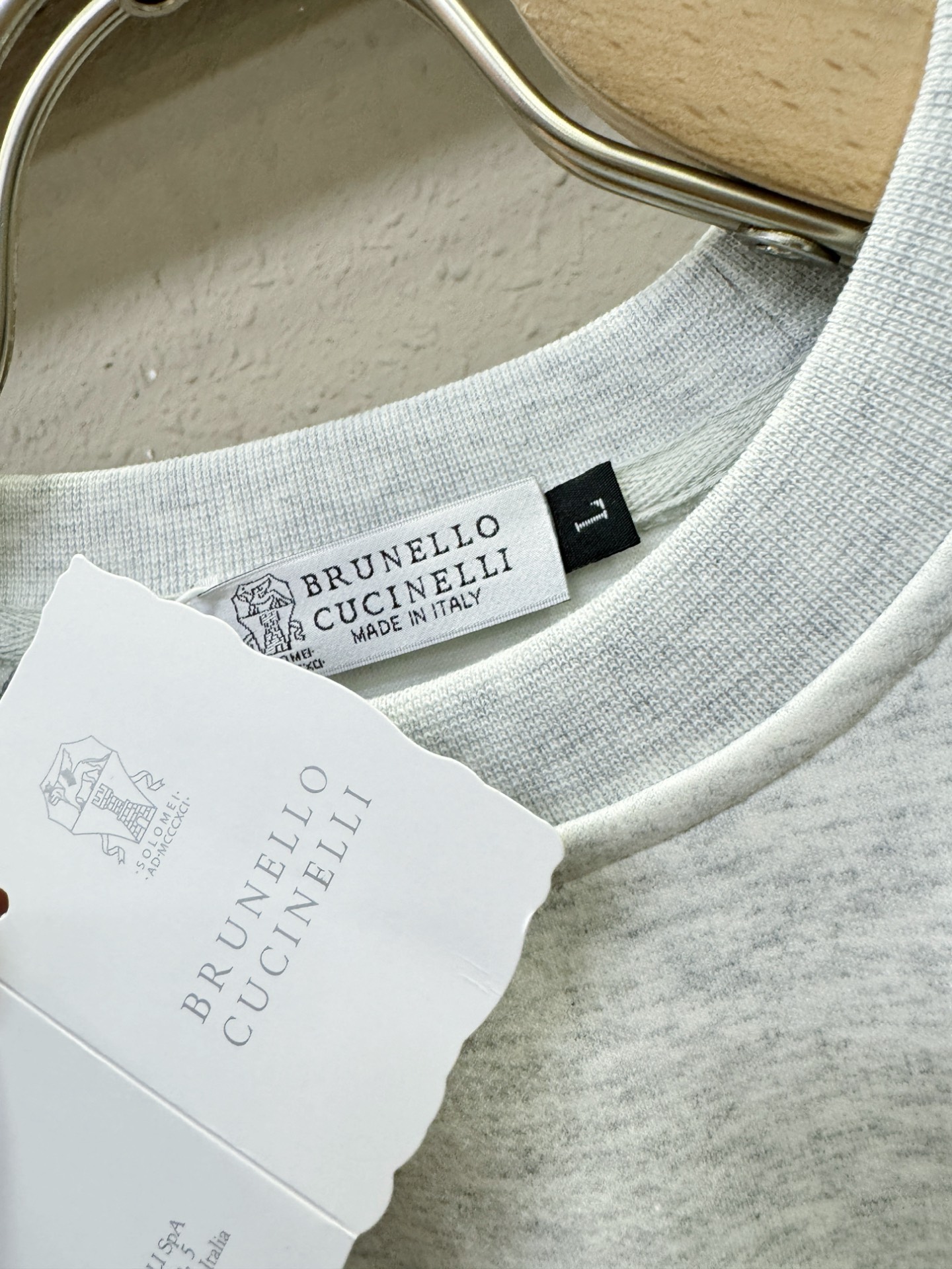 BC布鲁提 2025ss秋季新品 长袖卫衣，经典Logo设计，百搭款 官网同步发售 定制面料，柔软细腻，