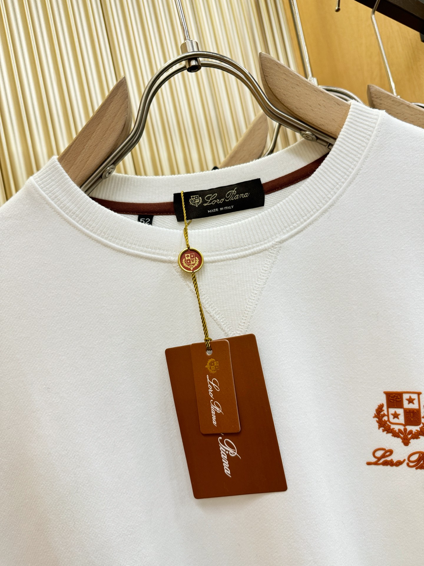 Loro Piana诺悠翩雅 2025秋冬新品长袖卫衣，经典Logo设计，百搭款 官网同步发售，柔软细腻