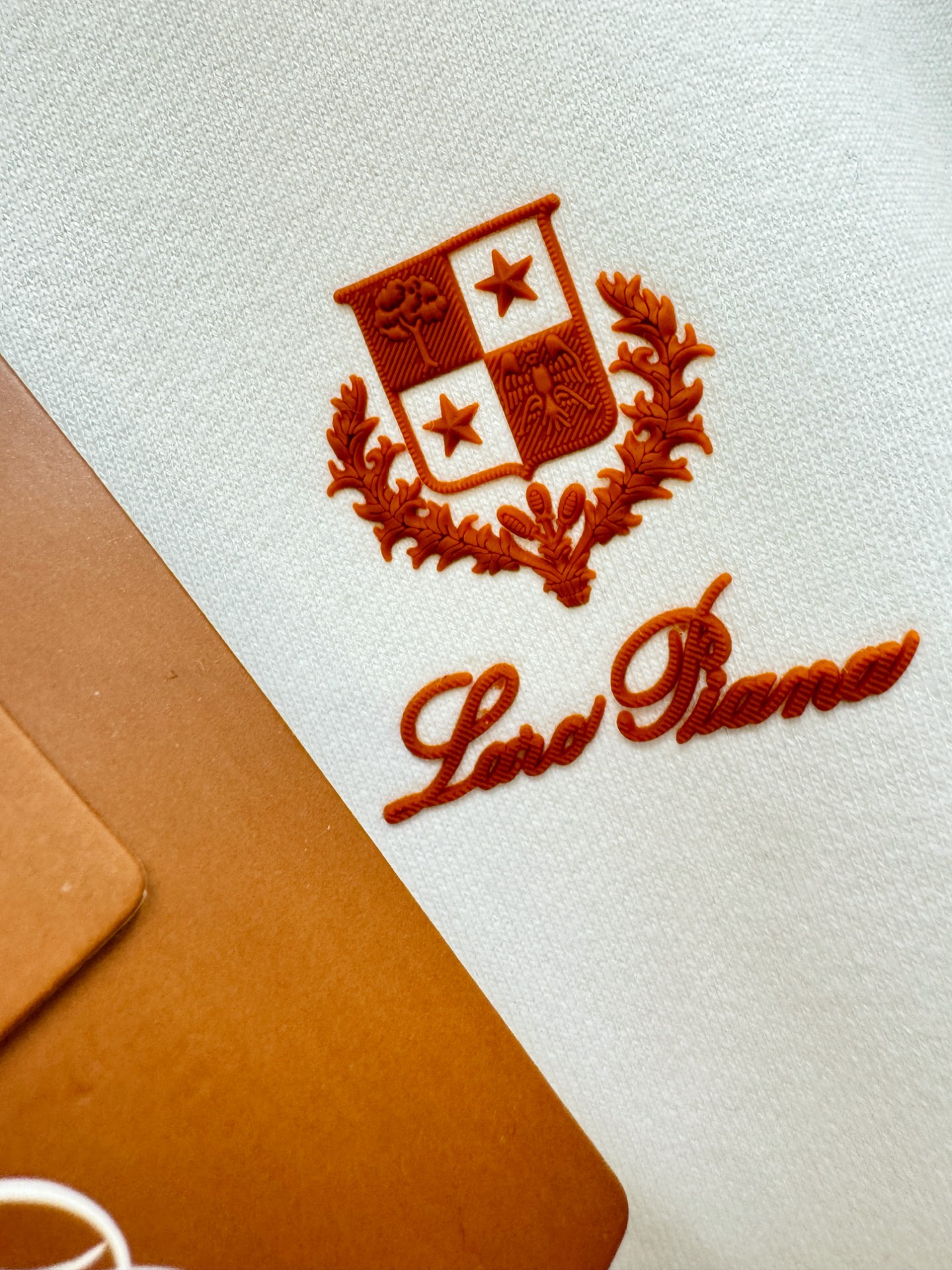 Loro Piana诺悠翩雅 2025秋冬新品长袖卫衣，经典Logo设计，百搭款 官网同步发售，柔软细腻