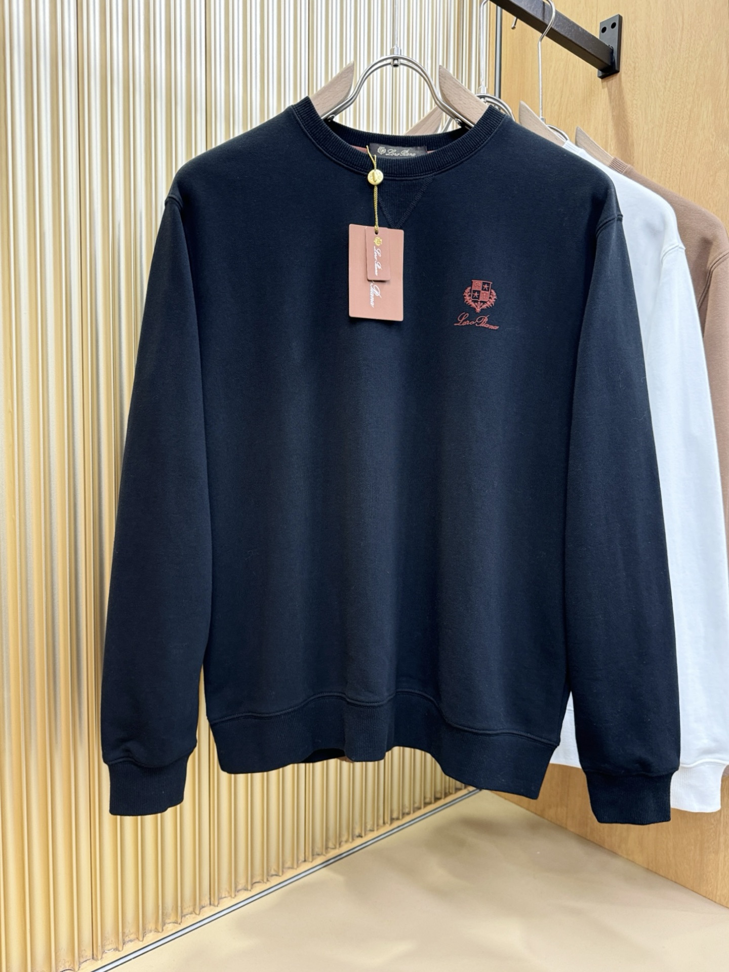 Loro Piana诺悠翩雅 2025秋冬新品长袖卫衣，经典Logo设计，百搭款 官网同步发售，柔软细腻