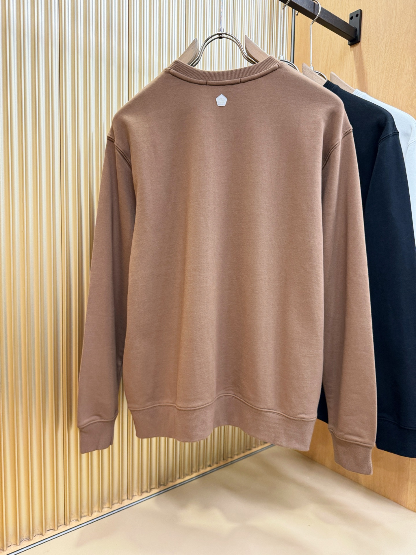 Loro Piana诺悠翩雅 2025秋冬新品长袖卫衣，经典Logo设计，百搭款 官网同步发售，柔软细腻