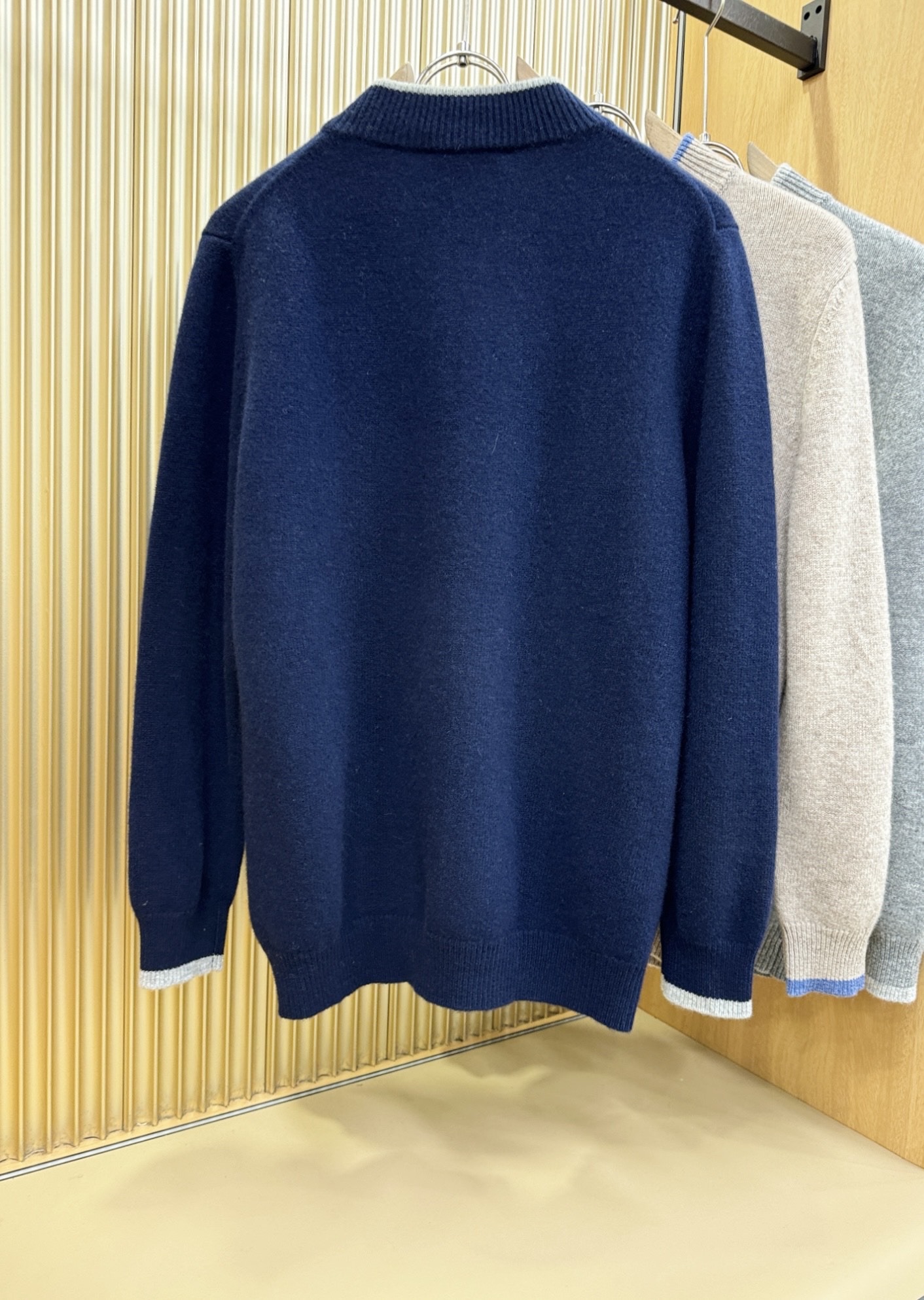 Loro Piana诺悠翩雅 新品爆款 2025秋冬新品拉链羊毛毛衣 澳洲美利奴羊毛，胸前品牌Golo经