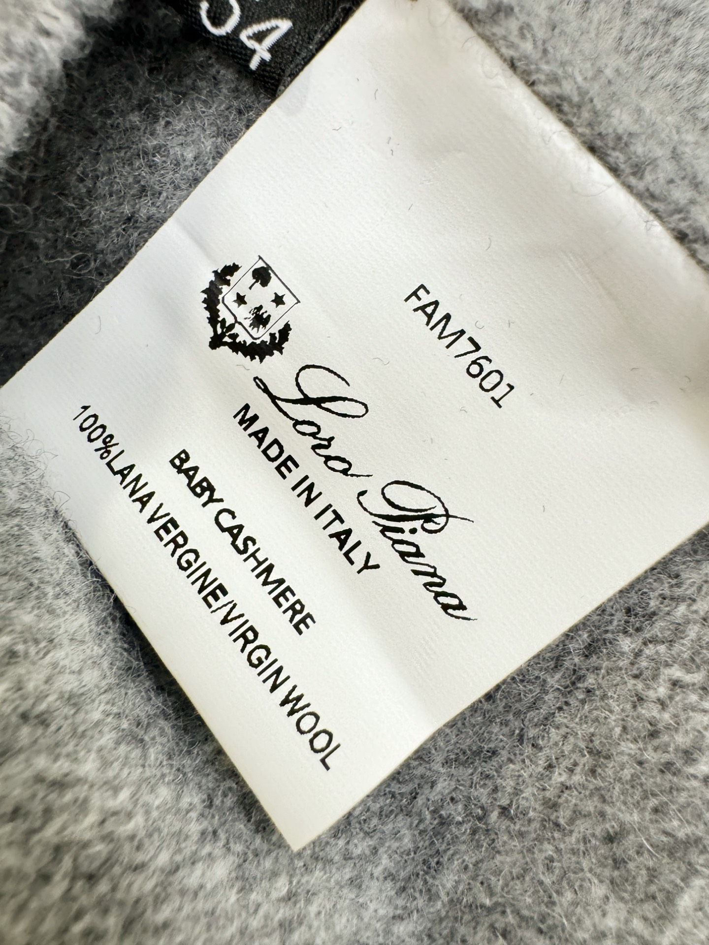 Loro Piana诺悠翩雅 新品爆款 2025秋冬新品拉链羊毛毛衣 澳洲美利奴羊毛，胸前品牌Golo经