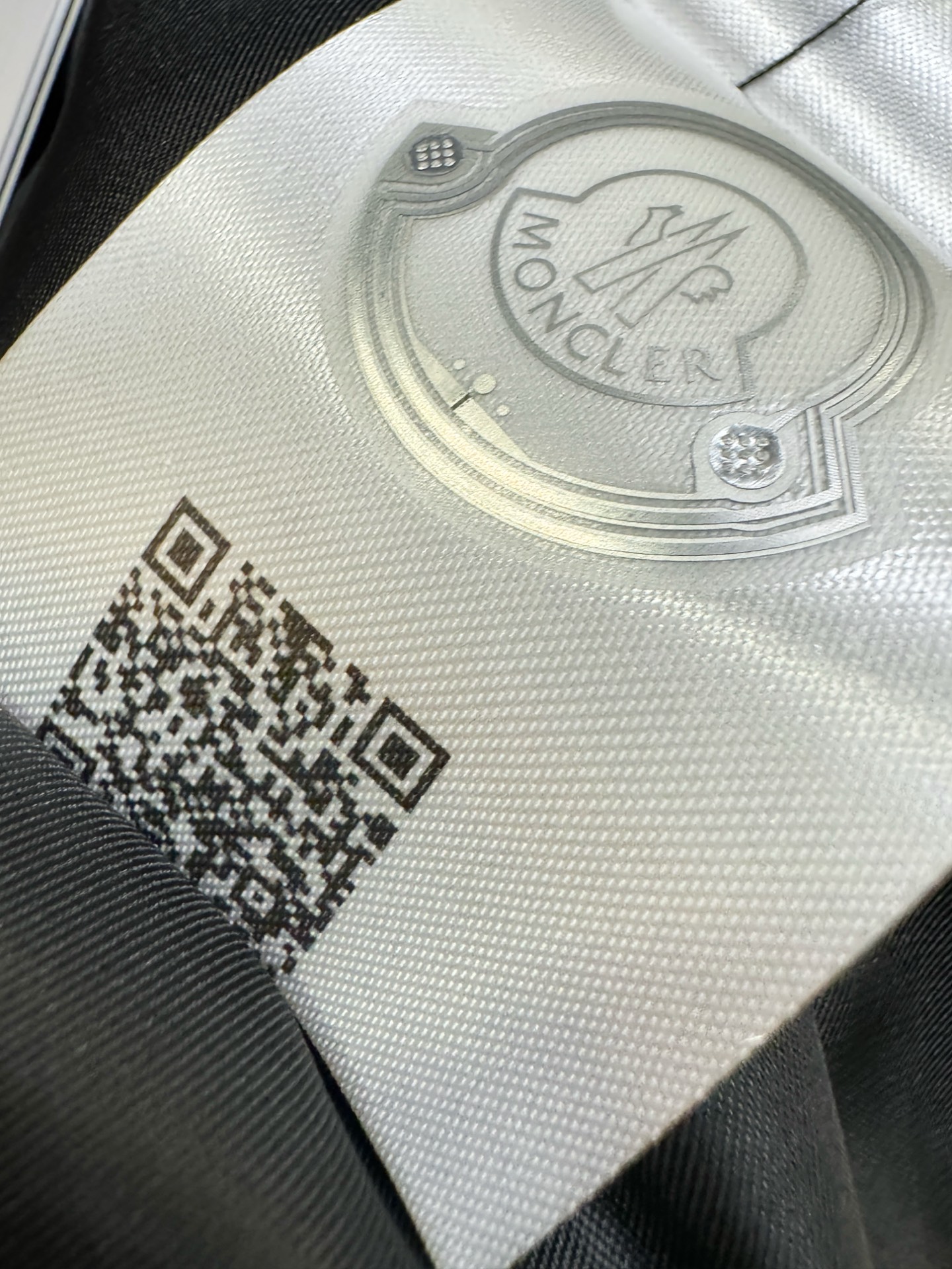 Moncler蒙口 2025秋冬新款棉服夹克外套，内里夹棉，原单狠货 意大利进口面料时尚夹克外套。加棉加