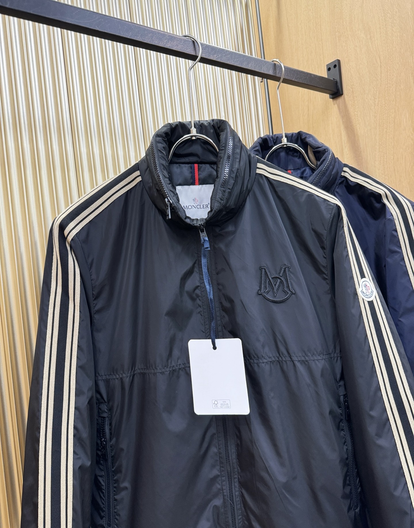 Moncler蒙口 2025秋冬新款棉服夹克外套，内里夹棉，原单狠货 意大利进口面料时尚夹克外套。加棉加