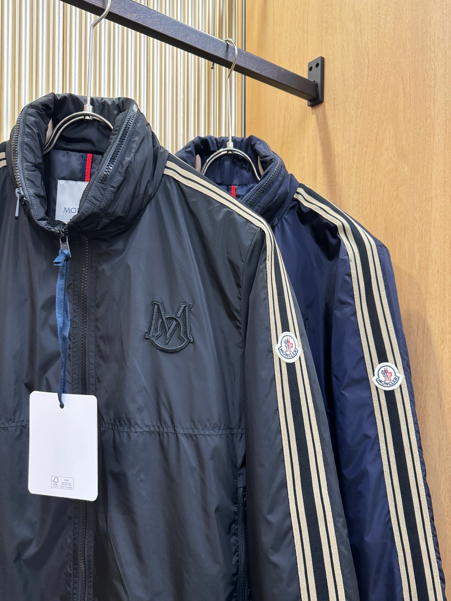 Moncler蒙口 2025秋冬新款棉服夹克外套，内里夹棉，原单狠货 意大利进口面料时尚夹克外套。加棉加