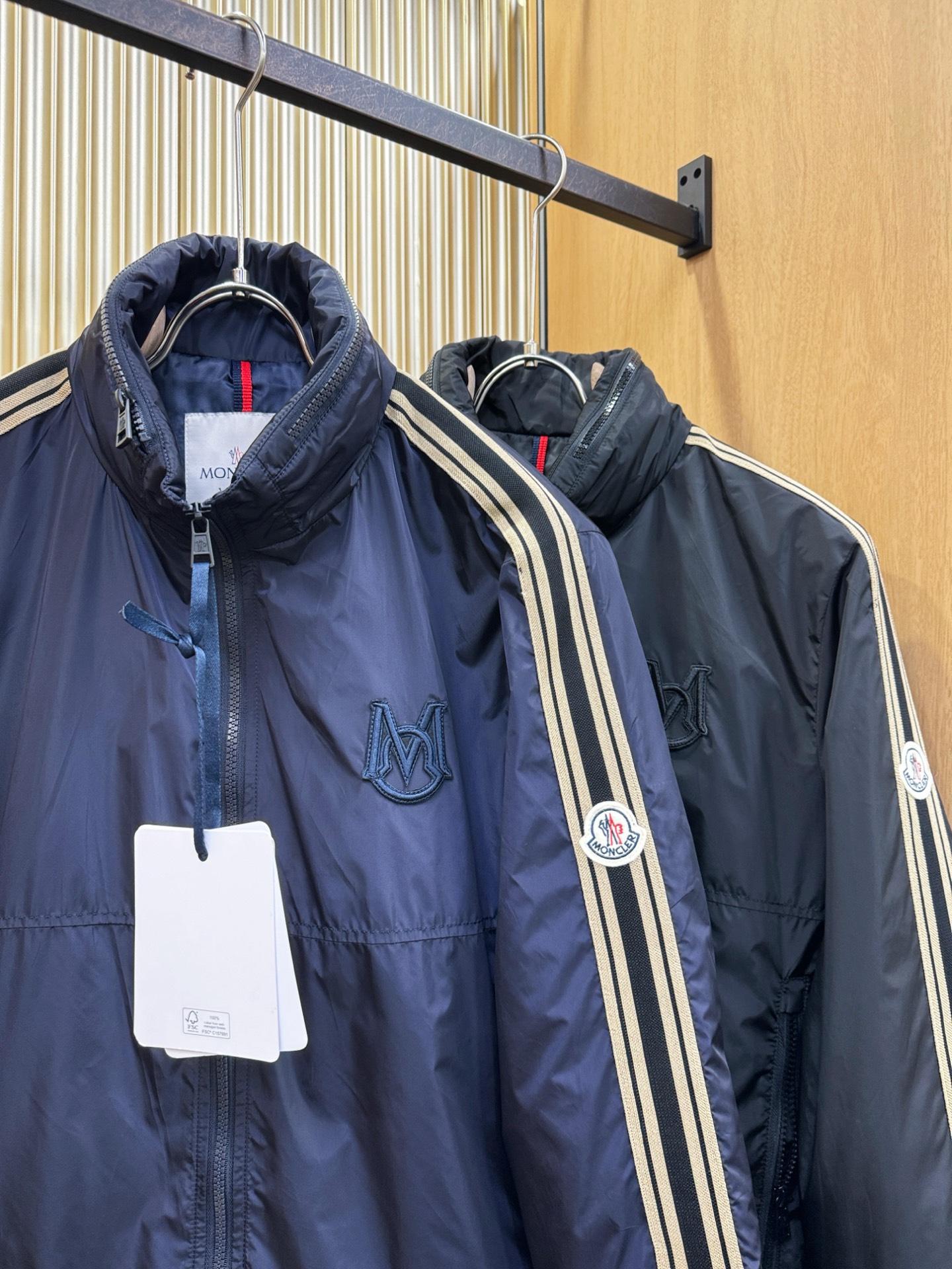 Moncler蒙口 2025秋冬新款棉服夹克外套，内里夹棉，原单狠货 意大利进口面料时尚夹克外套。加棉加