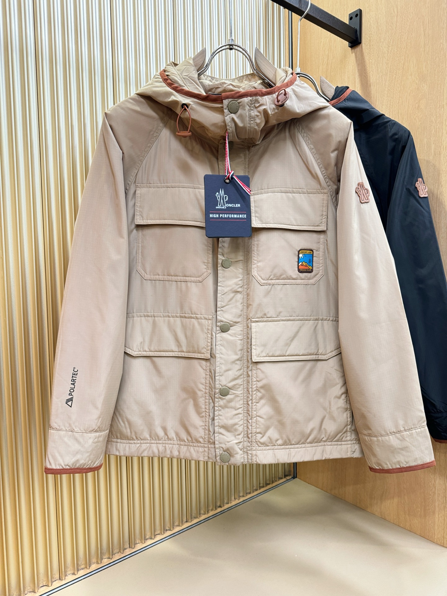 Moncler蒙口 2025秋冬新款棉服夹克外套，内里夹棉，原单狠货 意大利进口面料时尚夹克外套。加棉加