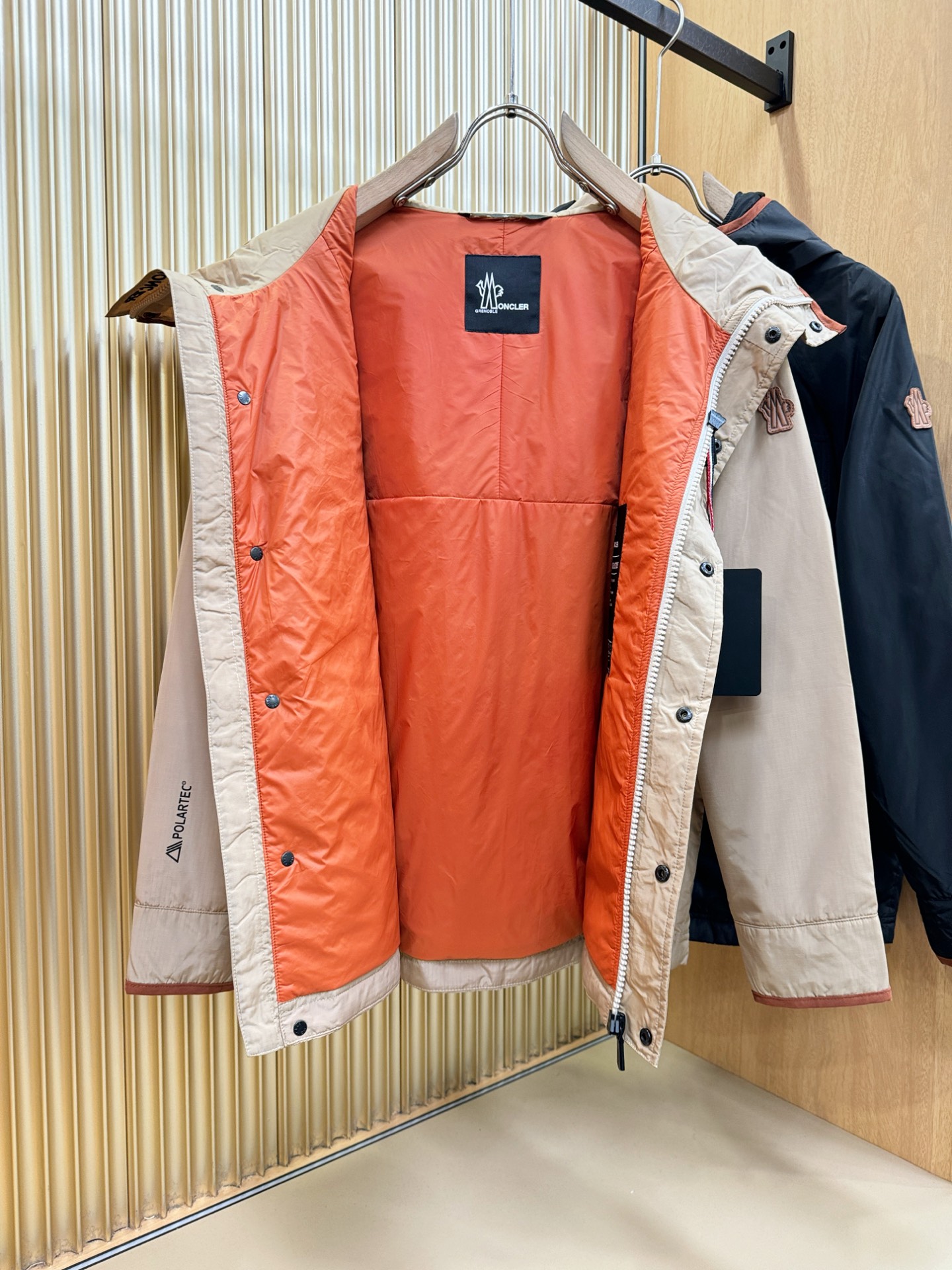 Moncler蒙口 2025秋冬新款棉服夹克外套，内里夹棉，原单狠货 意大利进口面料时尚夹克外套。加棉加