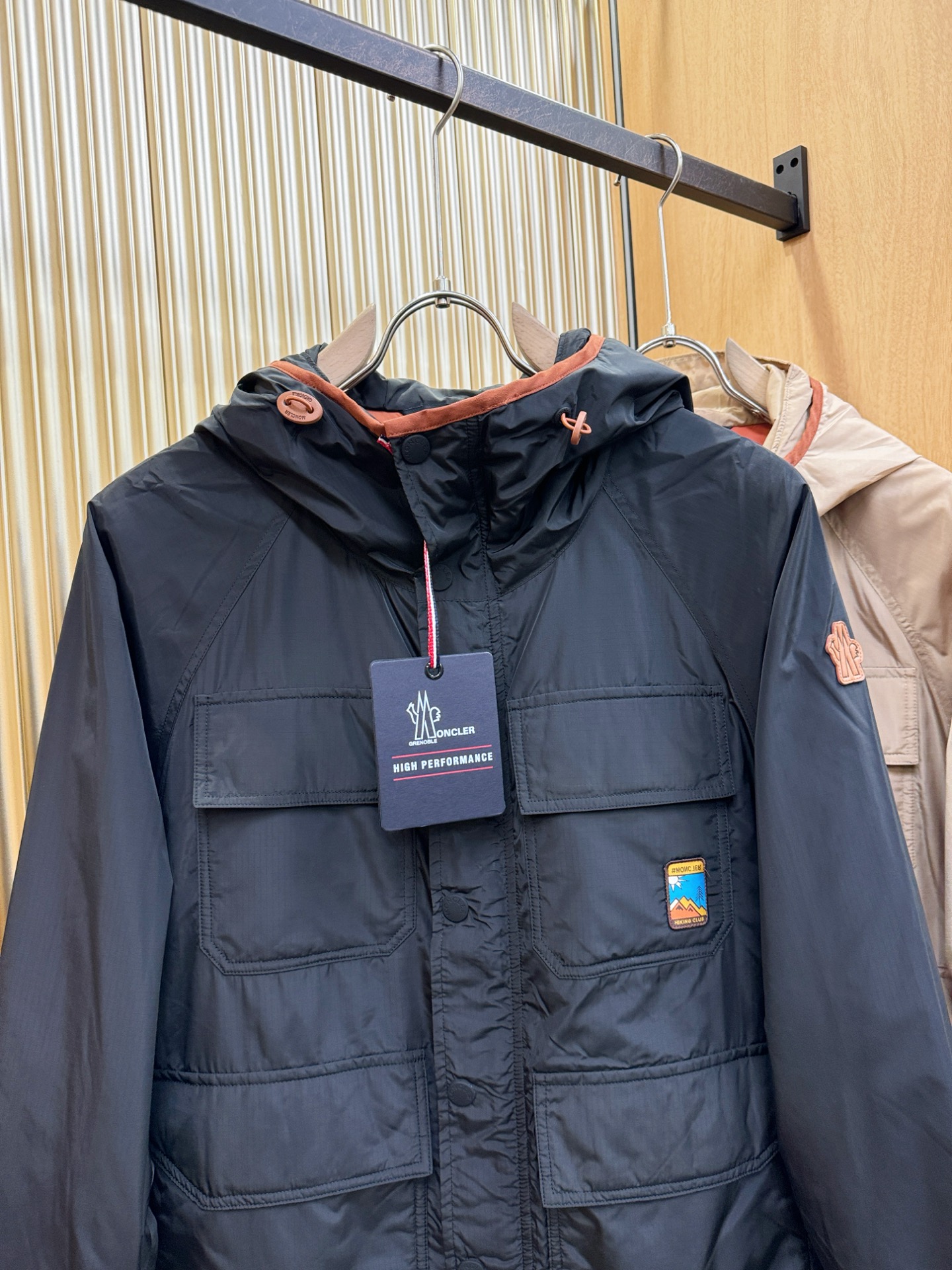 Moncler蒙口 2025秋冬新款棉服夹克外套，内里夹棉，原单狠货 意大利进口面料时尚夹克外套。加棉加