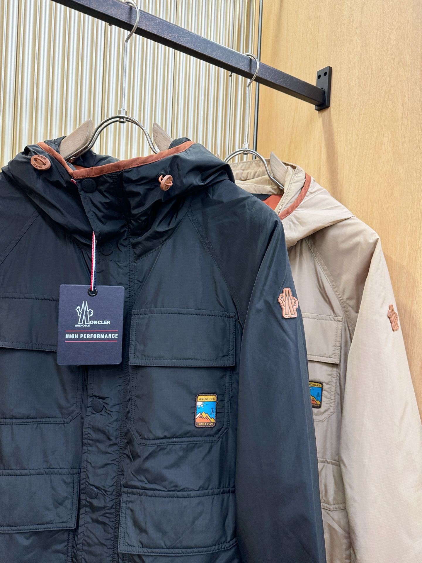 Moncler蒙口 2025秋冬新款棉服夹克外套，内里夹棉，原单狠货 意大利进口面料时尚夹克外套。加棉加