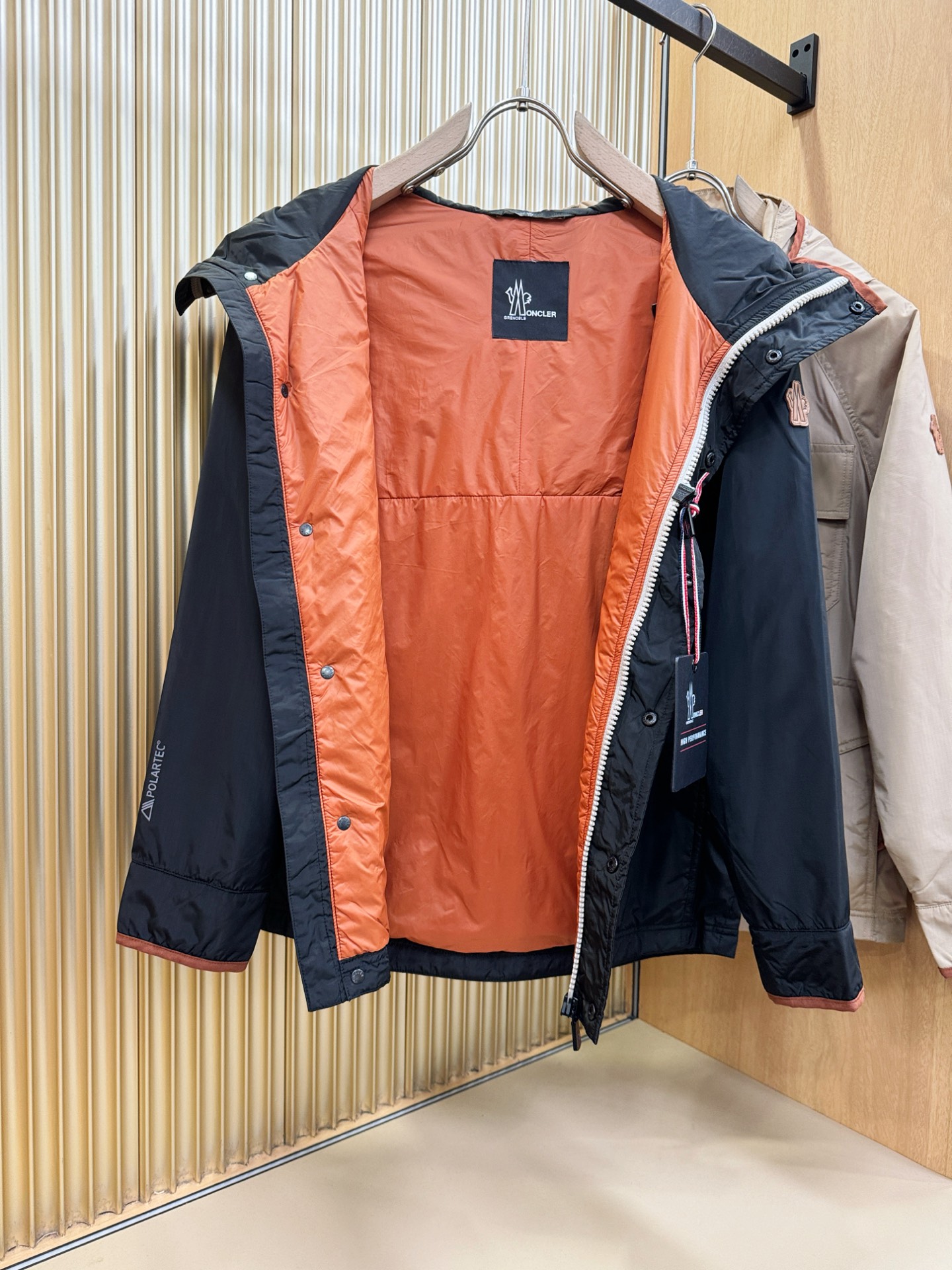 Moncler蒙口 2025秋冬新款棉服夹克外套，内里夹棉，原单狠货 意大利进口面料时尚夹克外套。加棉加