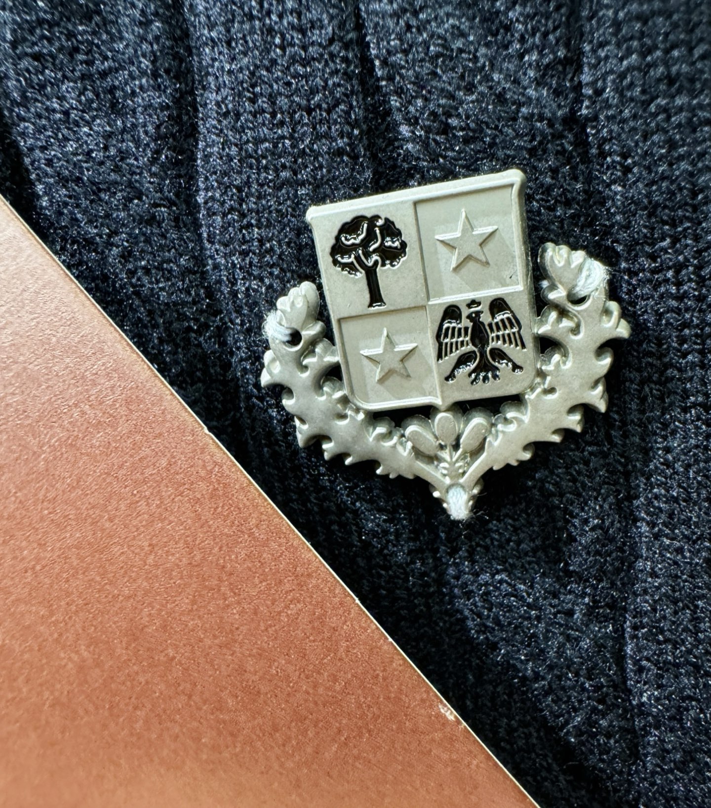 Loro Piana诺悠翩雅 2025专柜新款背心毛衣，针织羊毛面料，精心制作，针织毛衣。亲肤感极高，完