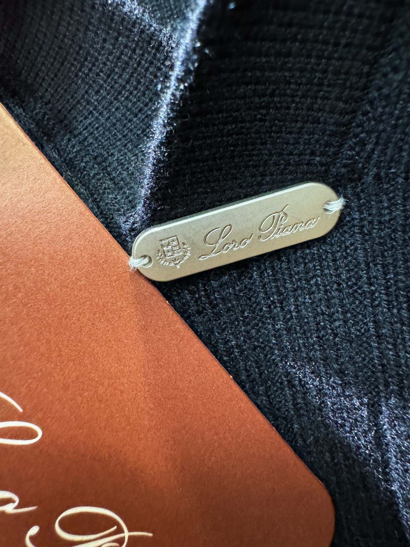 Loro Piana诺悠翩雅 新款毛衣，胸前logo设计！贸易公司渠道稀出，同步官网发售！秋冬系列经典设