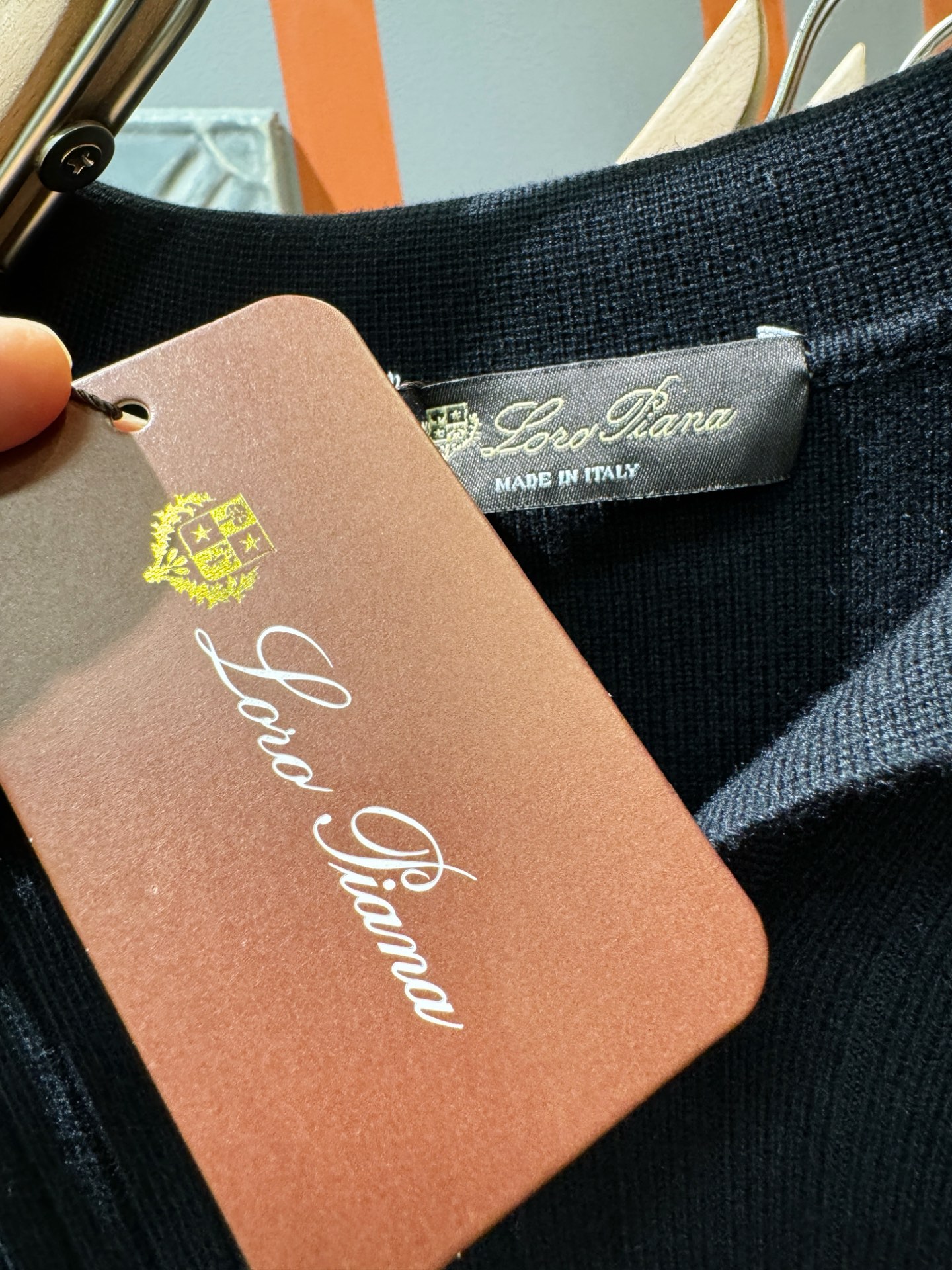 Loro Piana诺悠翩雅 新款毛衣，胸前logo设计！贸易公司渠道稀出，同步官网发售！秋冬系列经典设