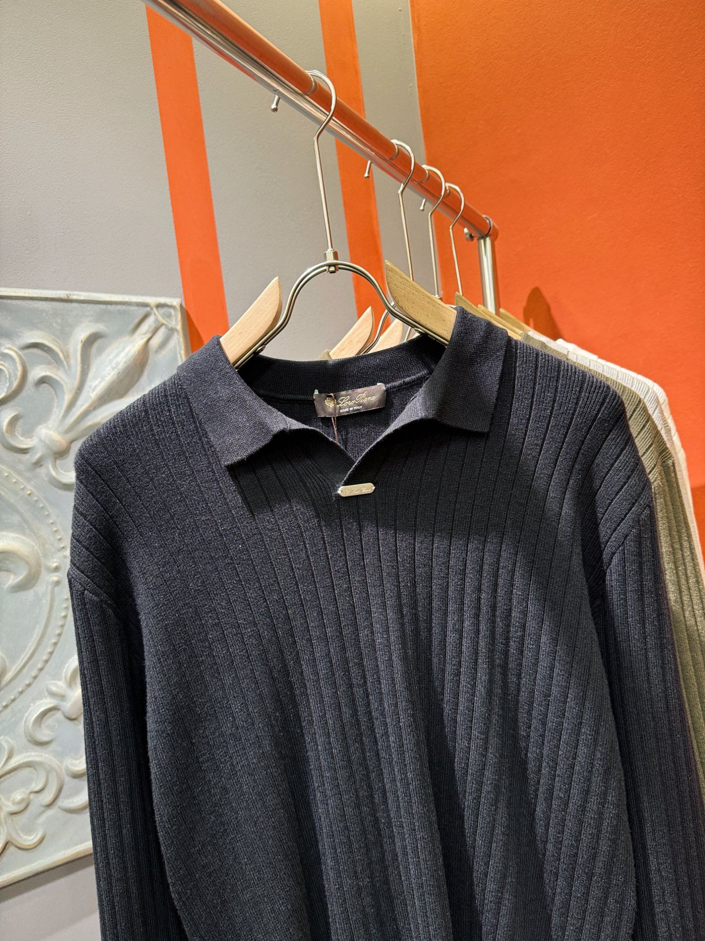 Loro Piana诺悠翩雅 新款毛衣，胸前logo设计！贸易公司渠道稀出，同步官网发售！秋冬系列经典设