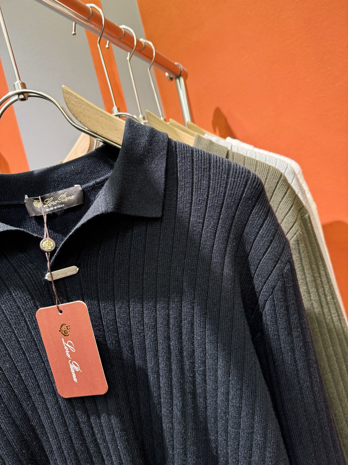 Loro Piana诺悠翩雅 新款毛衣，胸前logo设计！贸易公司渠道稀出，同步官网发售！秋冬系列经典设