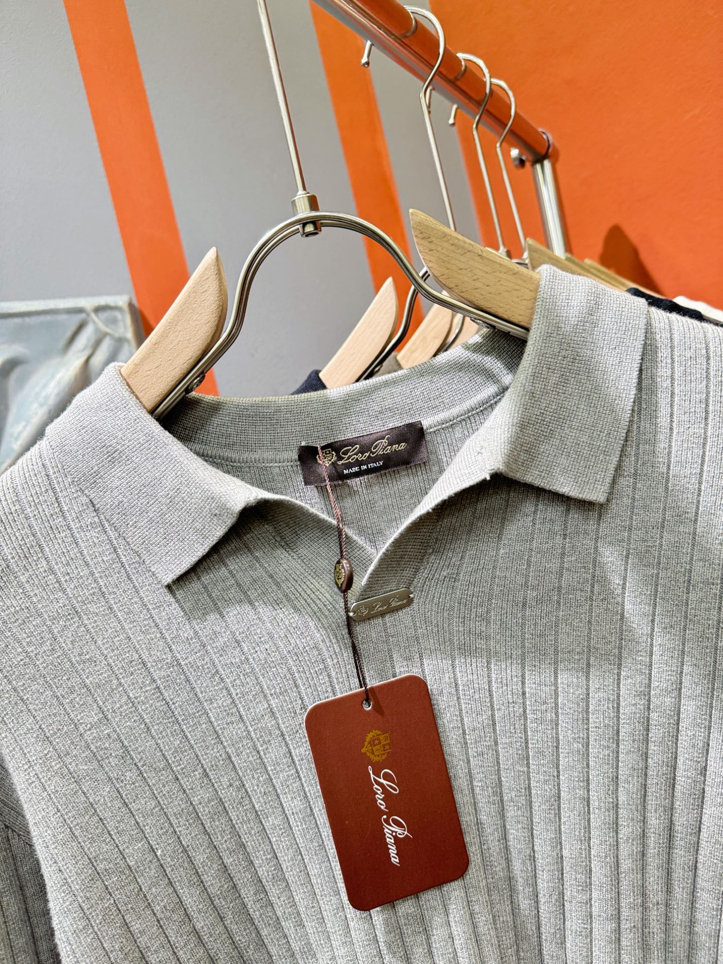 Loro Piana诺悠翩雅 新款毛衣，胸前logo设计！贸易公司渠道稀出，同步官网发售！秋冬系列经典设