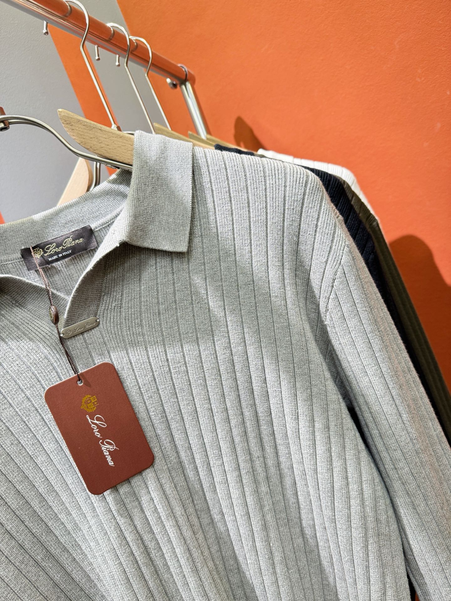 Loro Piana诺悠翩雅 新款毛衣，胸前logo设计！贸易公司渠道稀出，同步官网发售！秋冬系列经典设