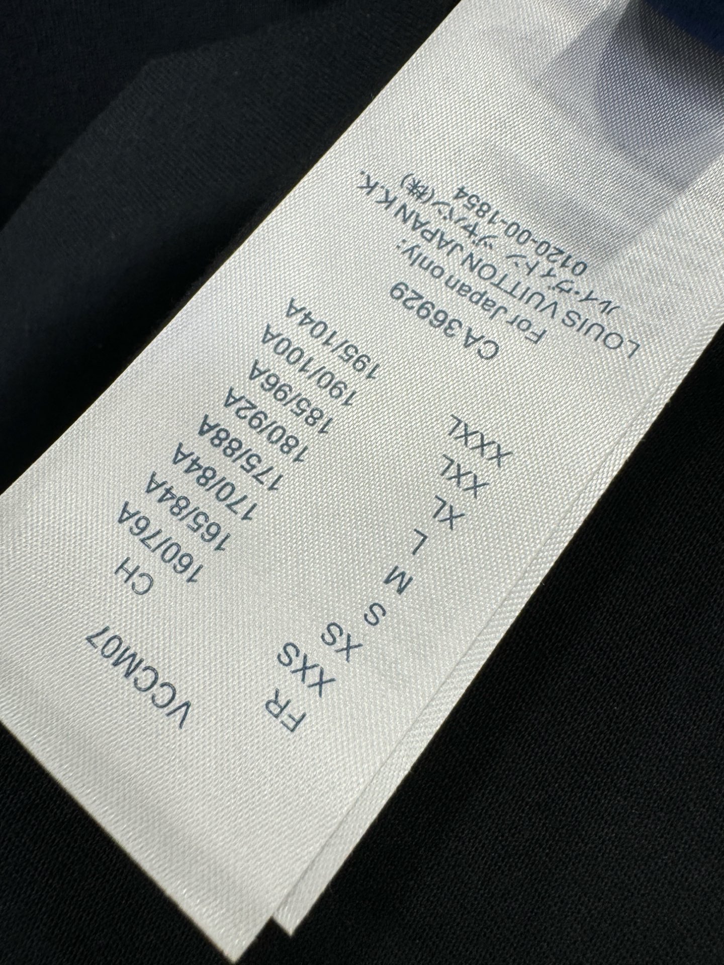 LV路易威登 2025ss秋冬新品 长袖T恤，经典Logo设计，百搭款 官网同步发售 定制面料，柔软细腻