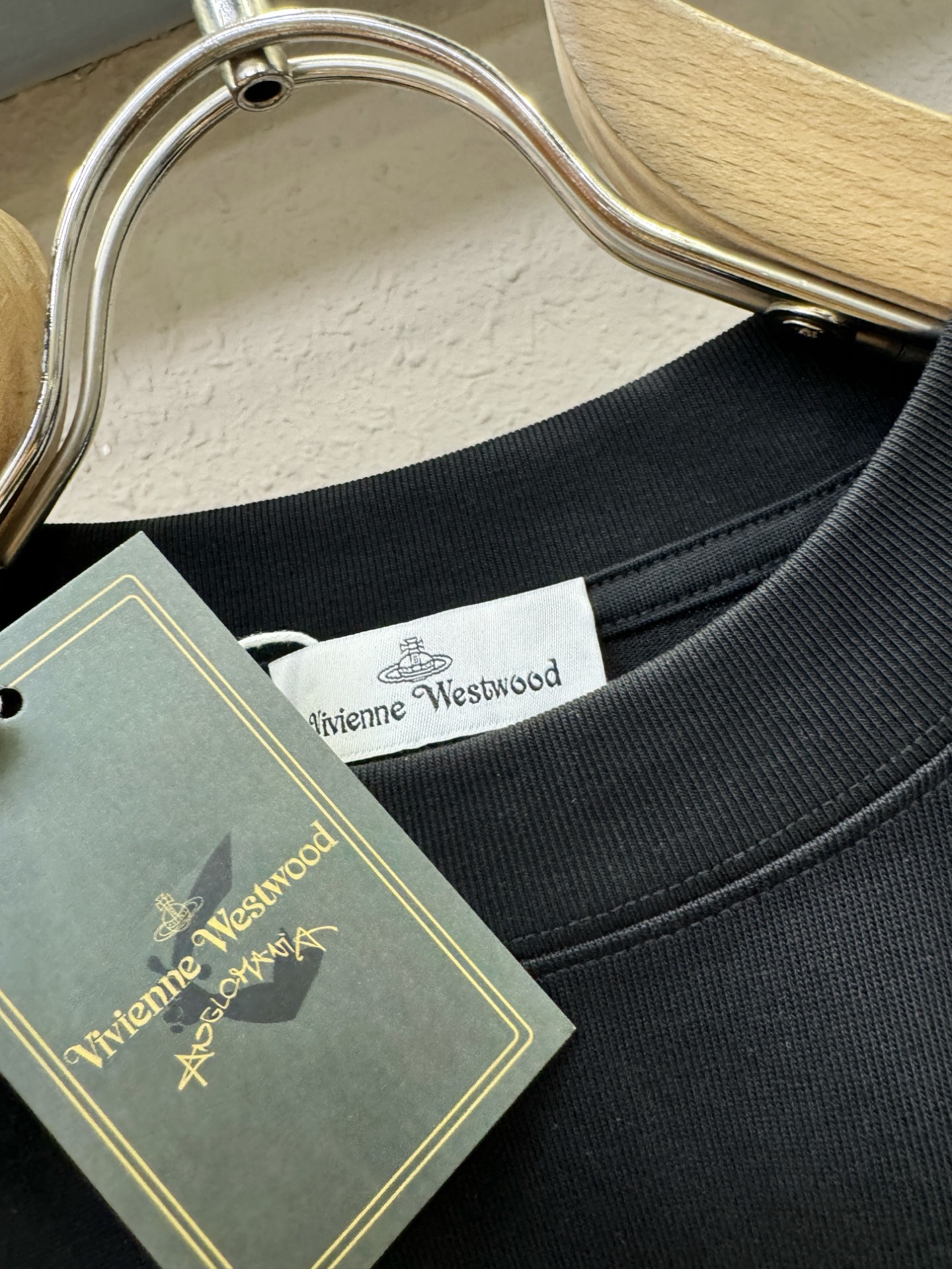 西太后 2025ss秋冬新品 长袖T恤，经典Logo设计，百搭款 官网同步发售 定制面料，柔软细腻 舒适