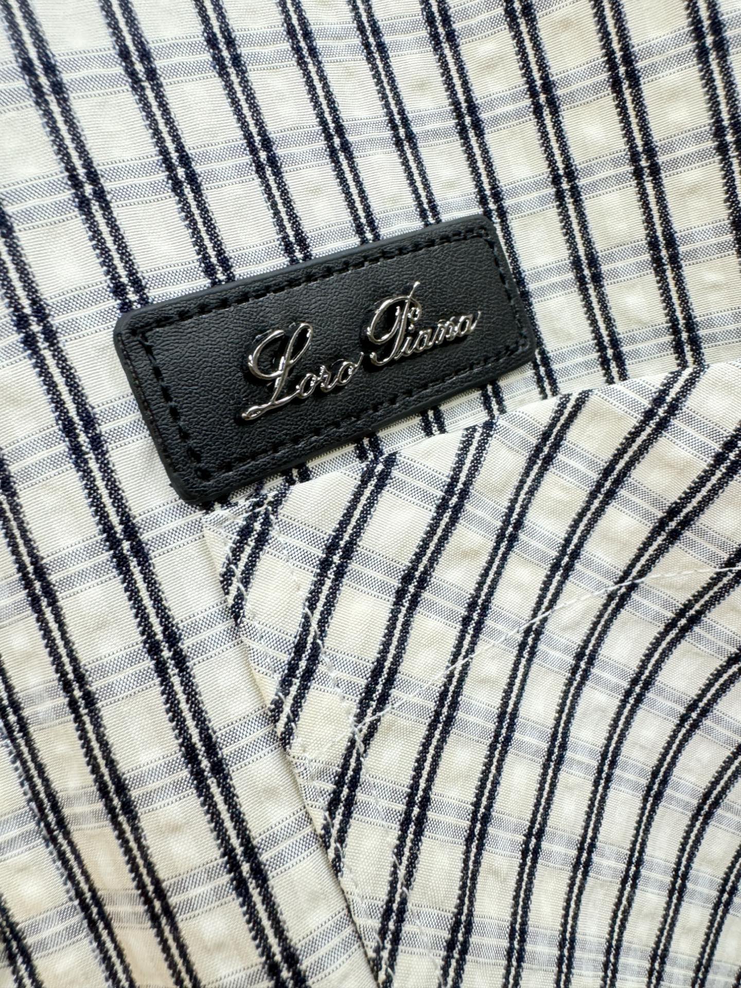 Loro Piana诺悠翩雅 2025新款衬衫，贸易公司渠道稀出，领先官网发售！经典休闲衬衫搭配独特的设