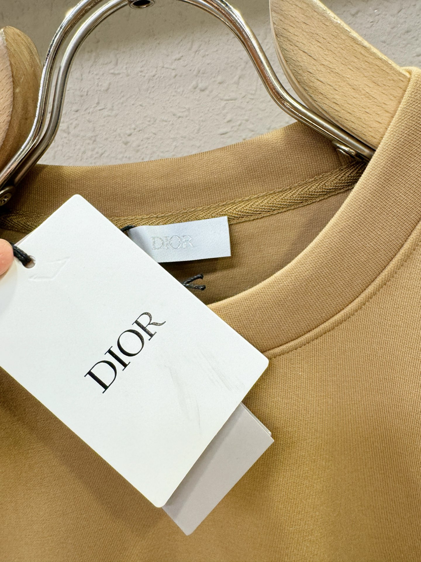 Dior迪奥 秋季新品 长袖卫衣，经典Logo设计，百搭款 官网同步发售 定制面料，柔软细腻，亲肤感极高