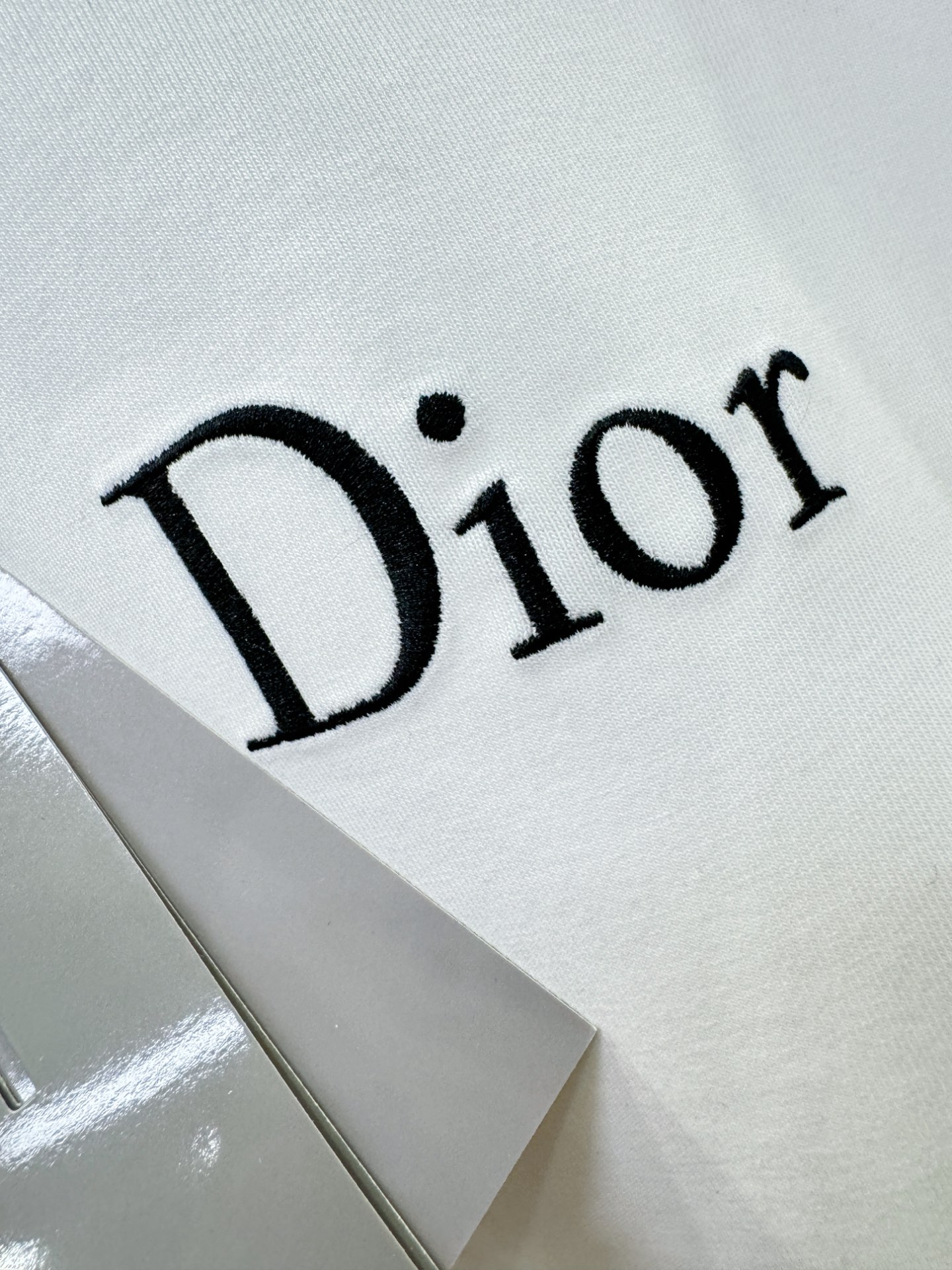 Dior迪奥 秋季新品 长袖卫衣，经典Logo设计，百搭款 官网同步发售 定制面料，柔软细腻，亲肤感极高