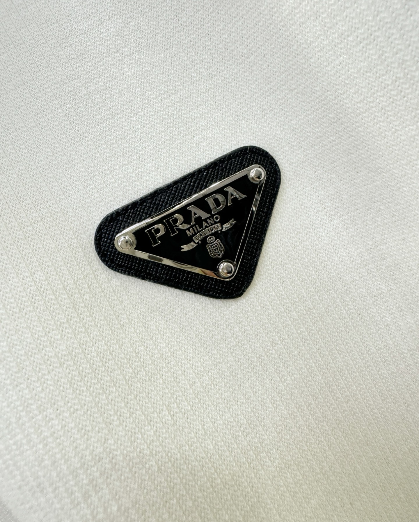 PRADA 普拉达 2025ss秋季新品 长袖卫衣，经典Logo设计，百搭款 官网同步发售 定制面料，柔