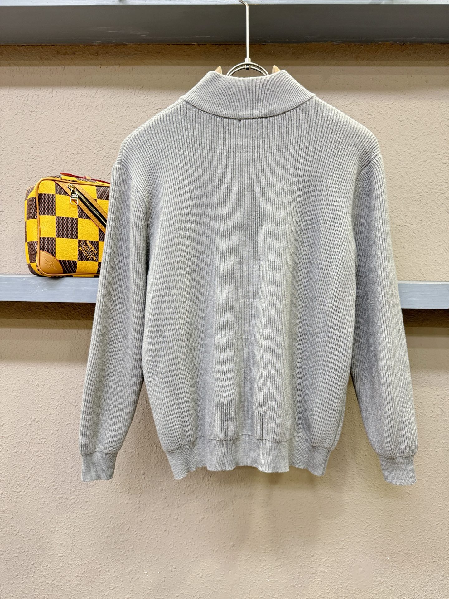 Moncler蒙口 新品爆款 2025秋冬新品拉链羊毛毛衣 胸前品牌Golo设计，经典简约大气品牌针织羊