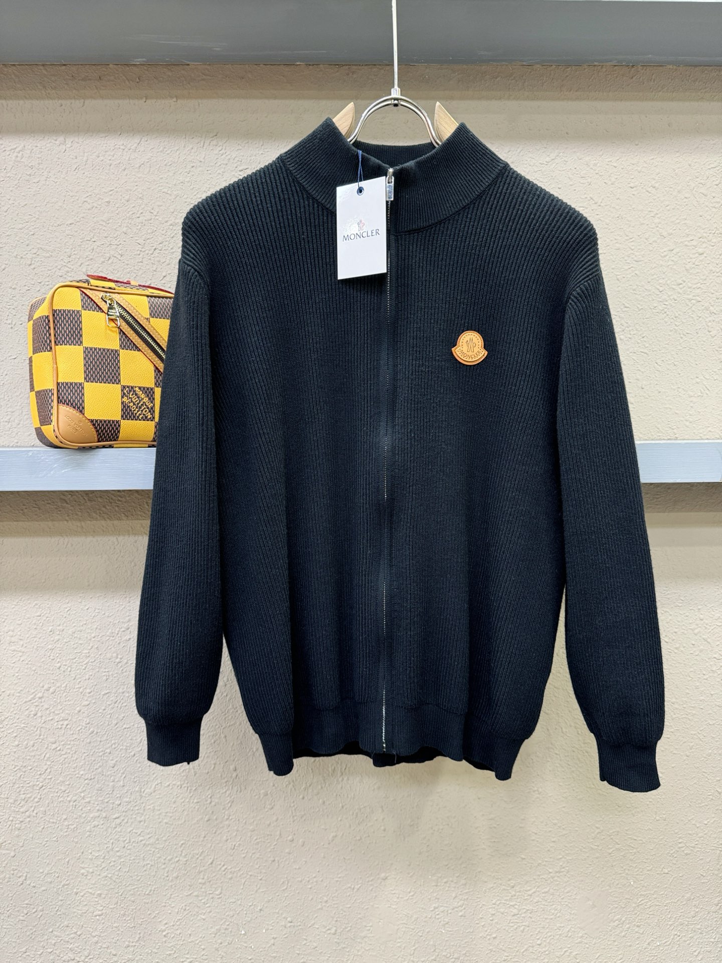 Moncler蒙口 新品爆款 2025秋冬新品拉链羊毛毛衣 胸前品牌Golo设计，经典简约大气品牌针织羊